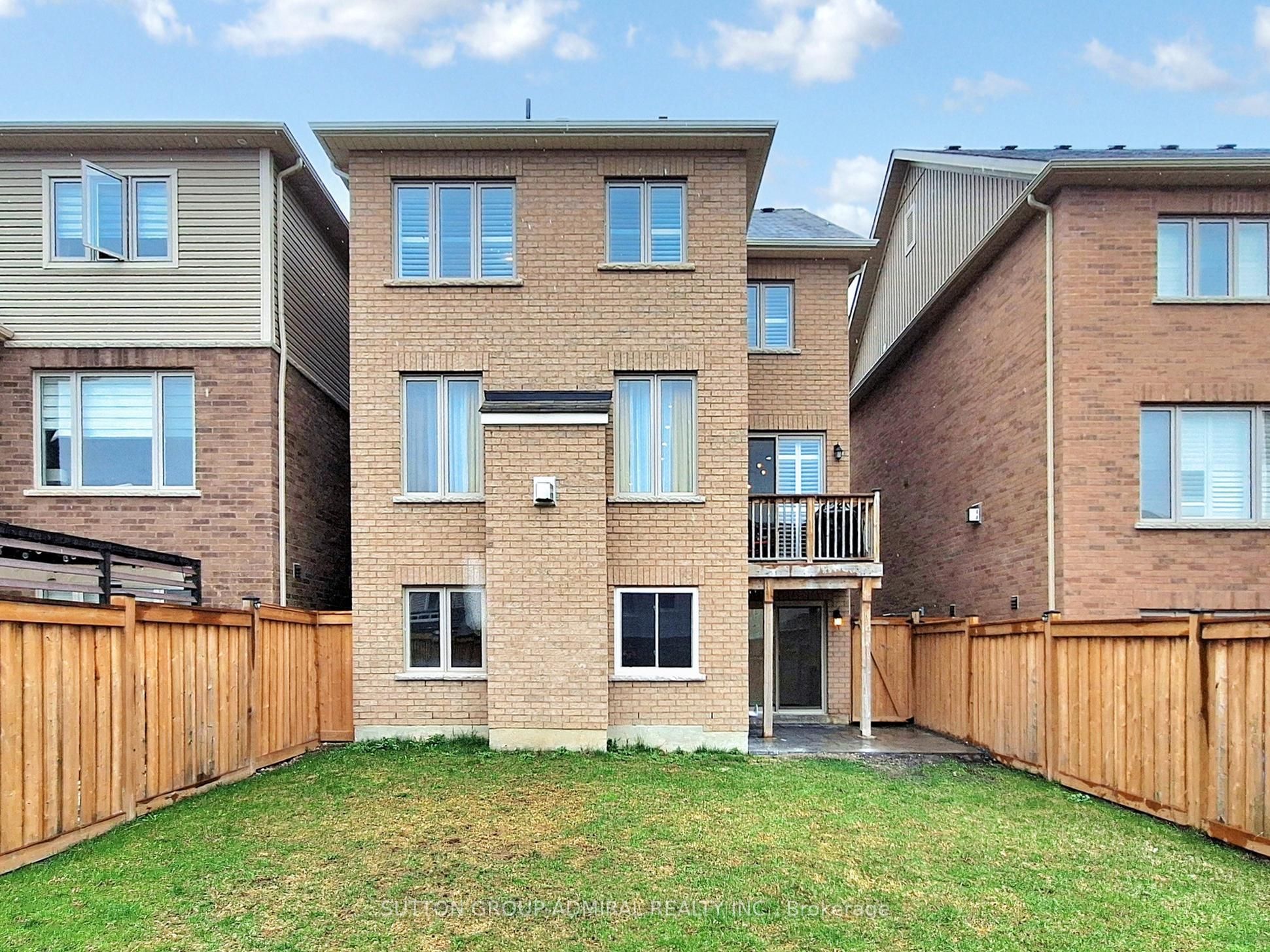 22 Casserley Crescent