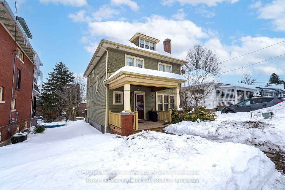 217 Earl