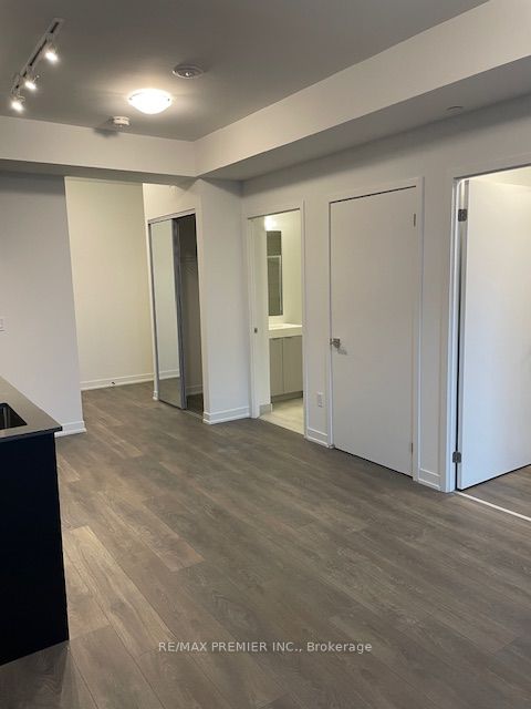 10 Abeja Street, #2212