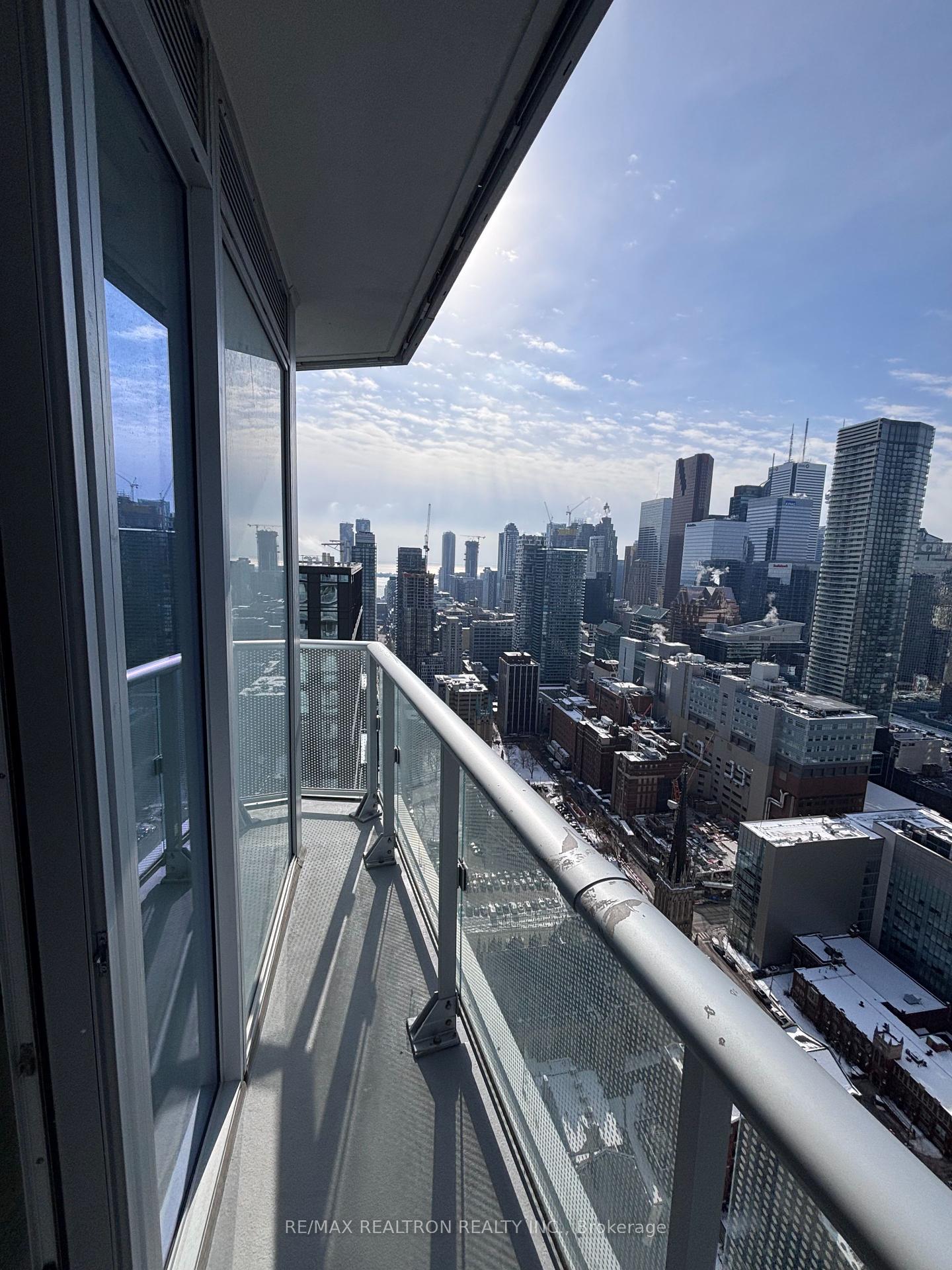 3 Bedrooms Condo at 100 Dalhousie, Toronto For sale