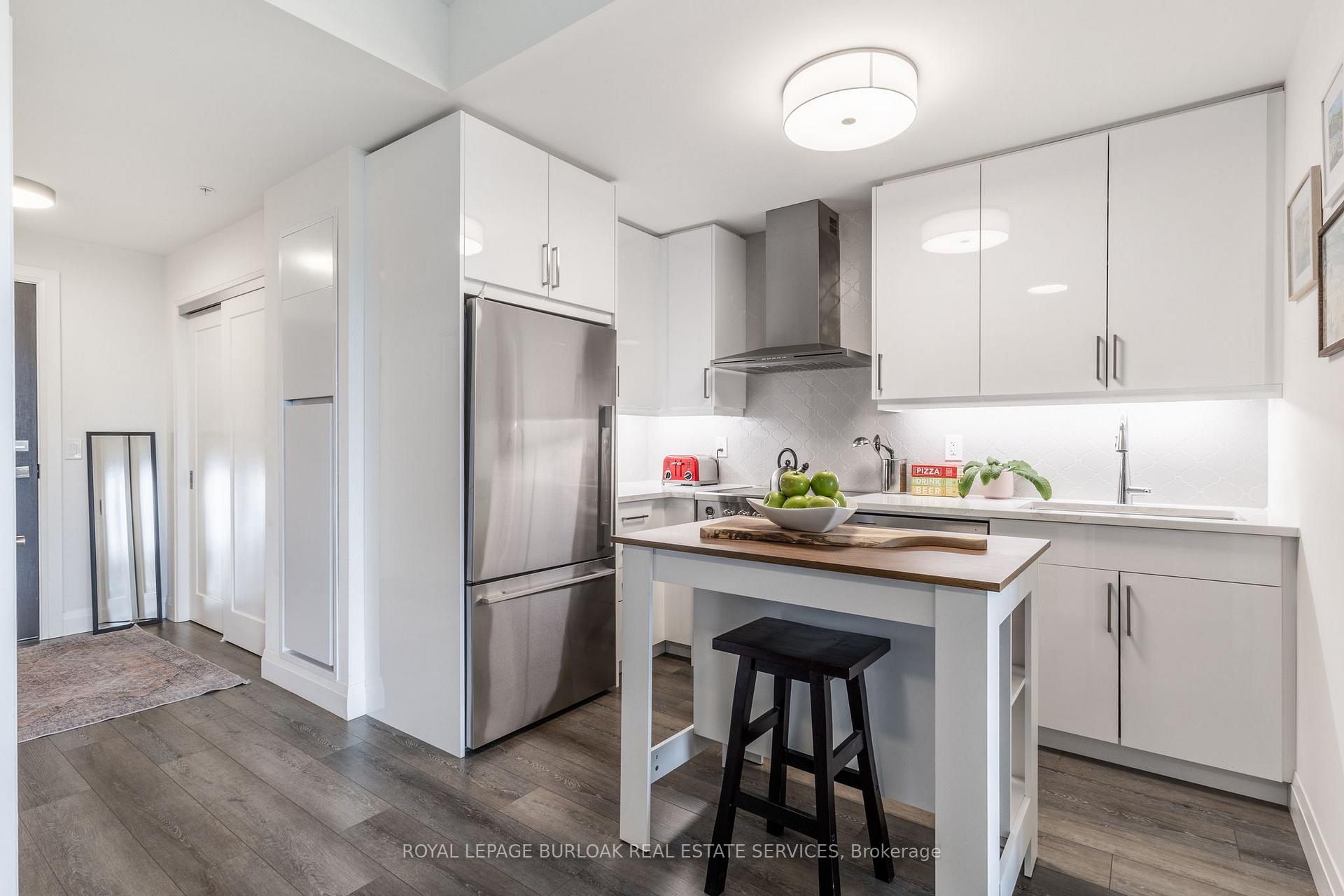 1 Bedroom Condo at 500 Brock, Burlington For sale