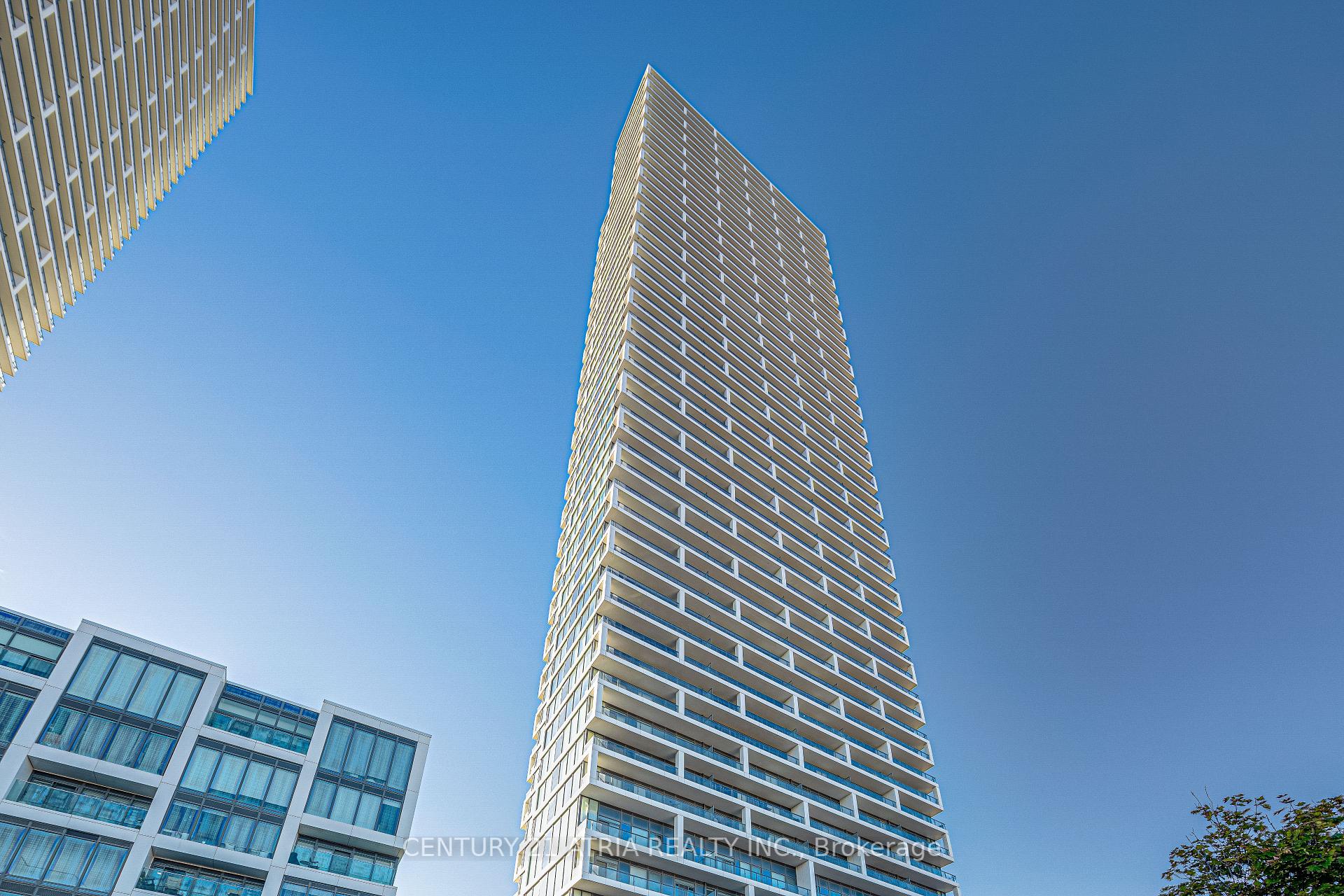 2 Bedrooms Condo at 898 Portage, Vaughan For sale