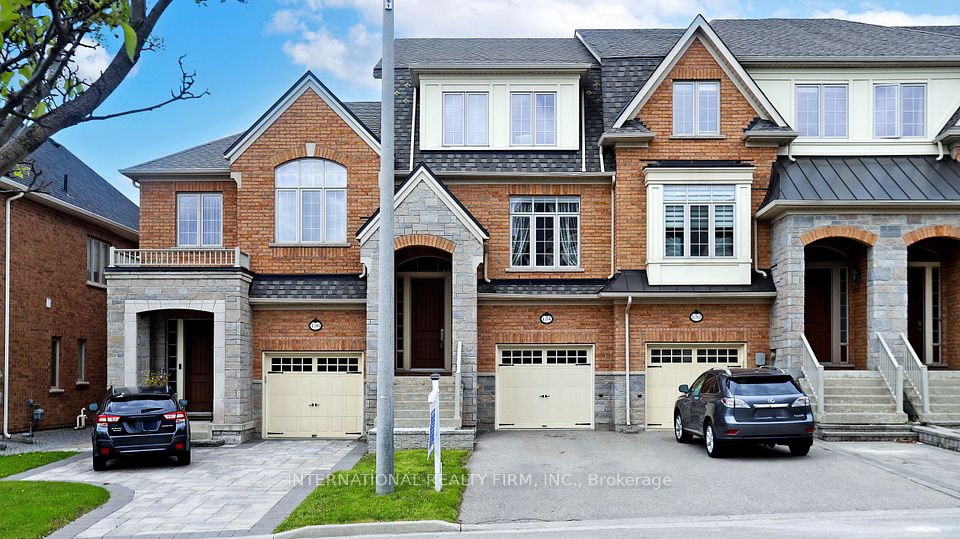 134 Lacewood Drive, Richmond Hill, ON L4S 0E5