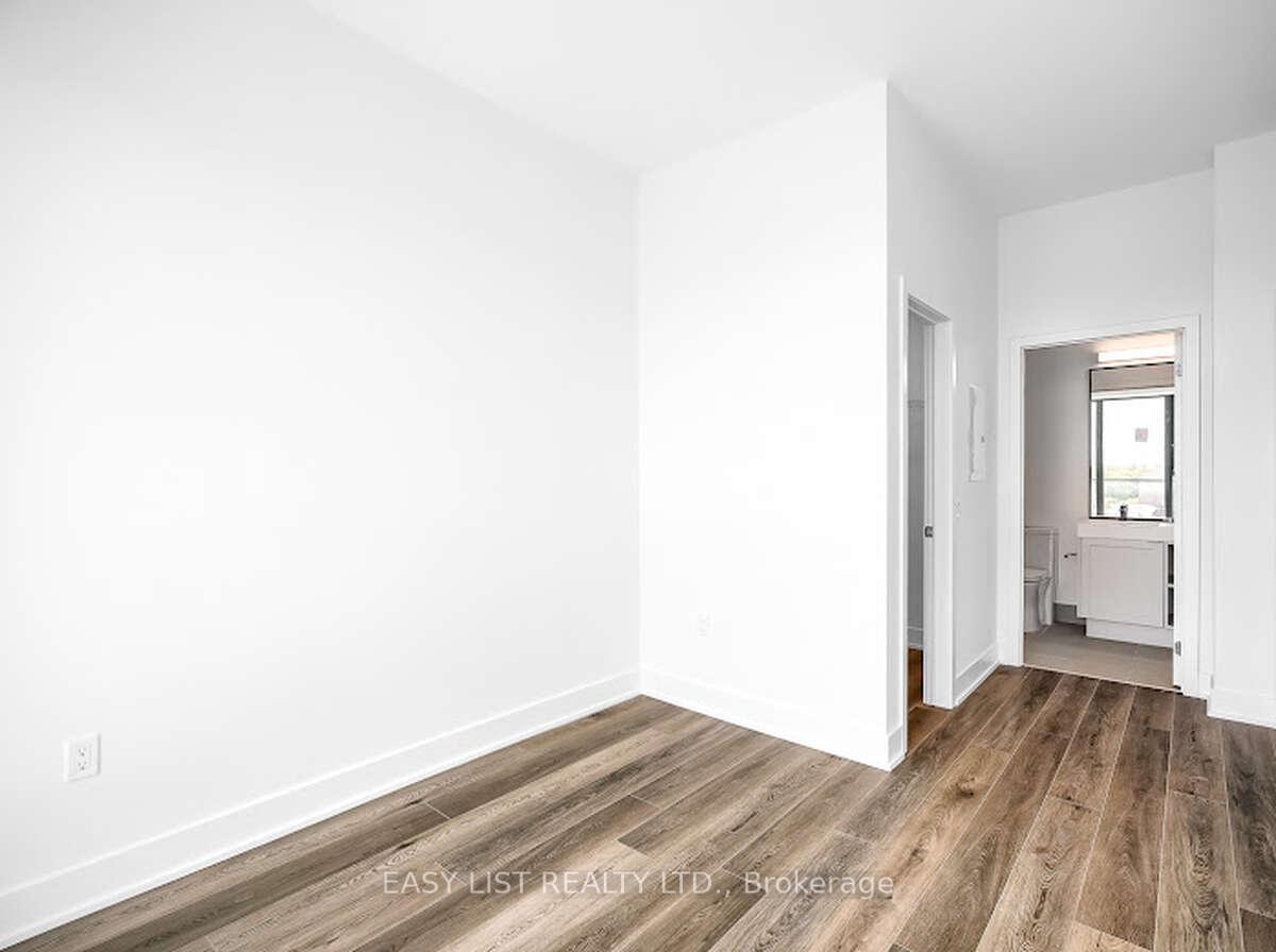 3 Bedrooms Condo at 250 Lawrence, Toronto For sale