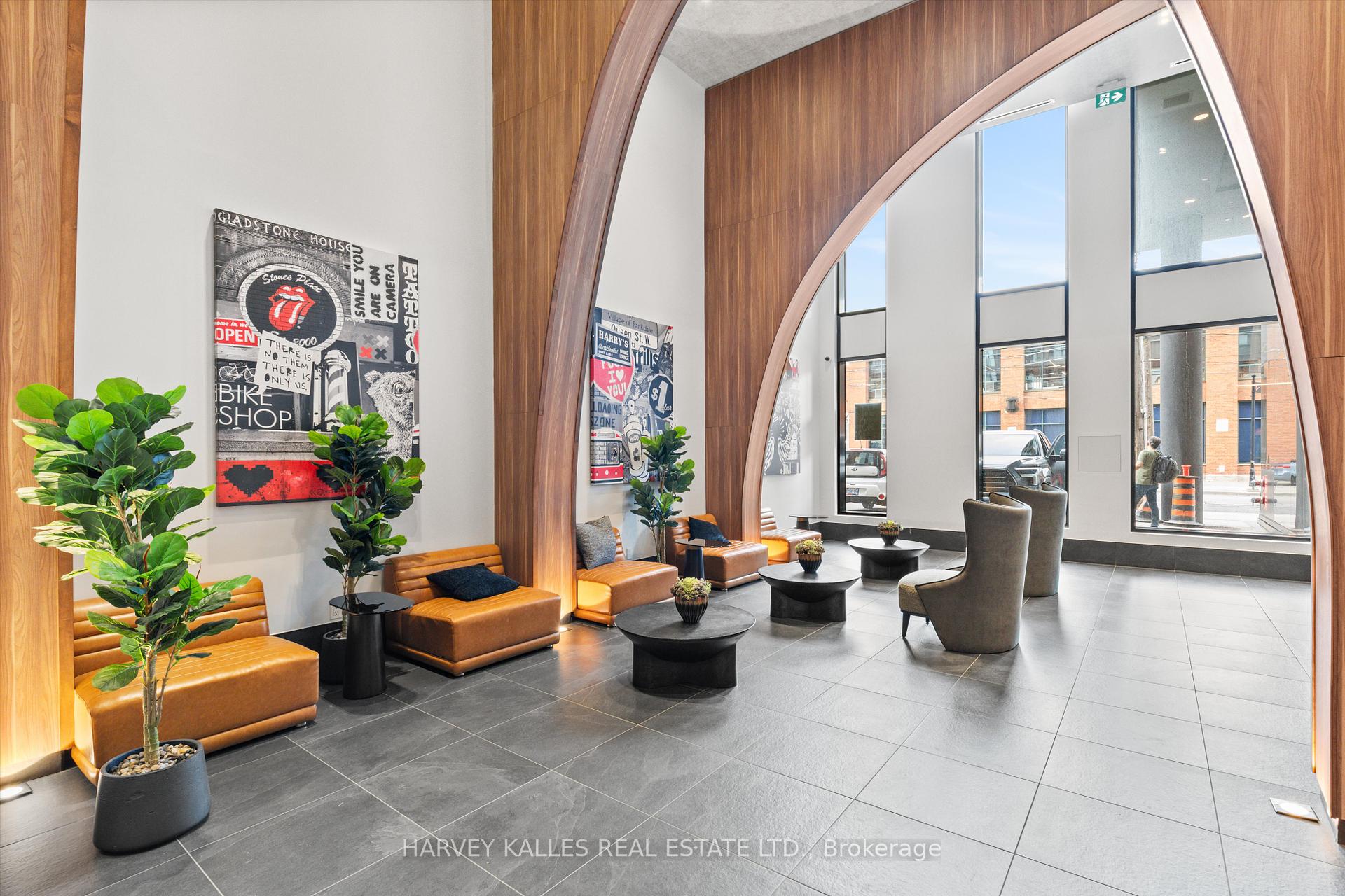 2 Bedrooms Condo at 270 Dufferin, Toronto For sale