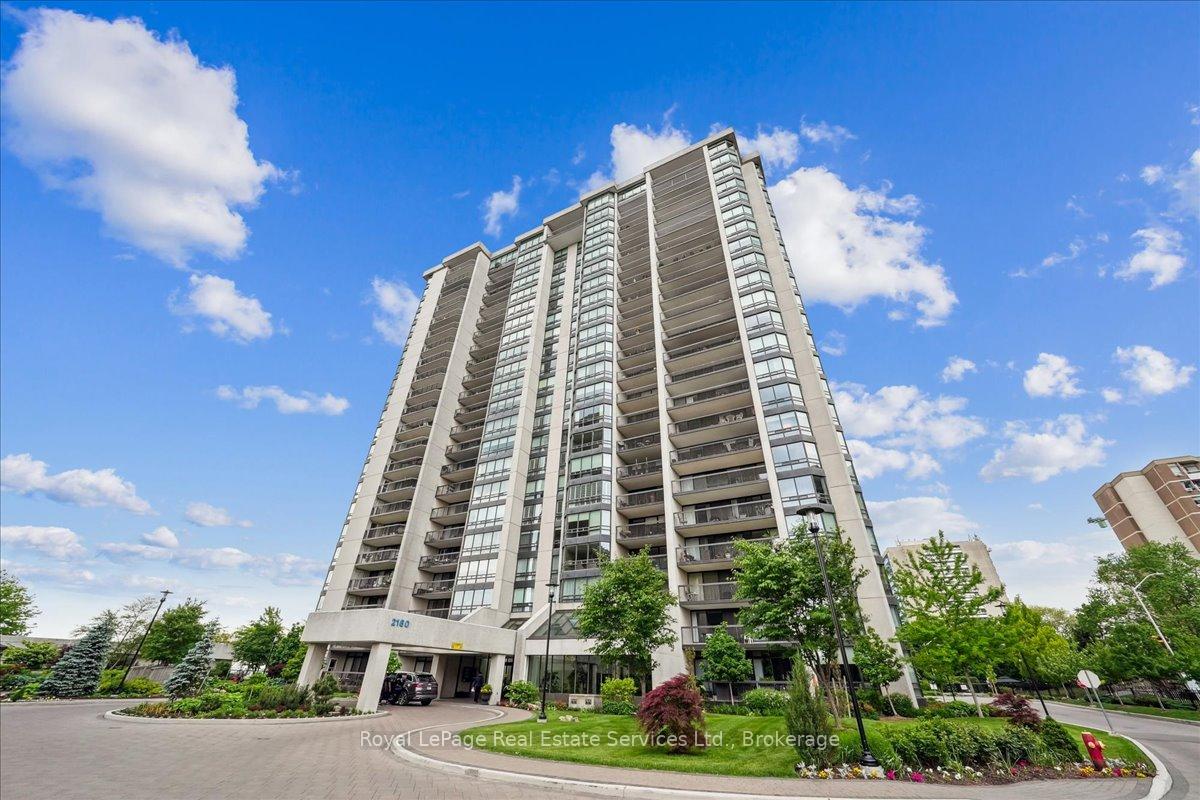 2 Bedrooms Condo at 2180 Marine, Oakville For sale