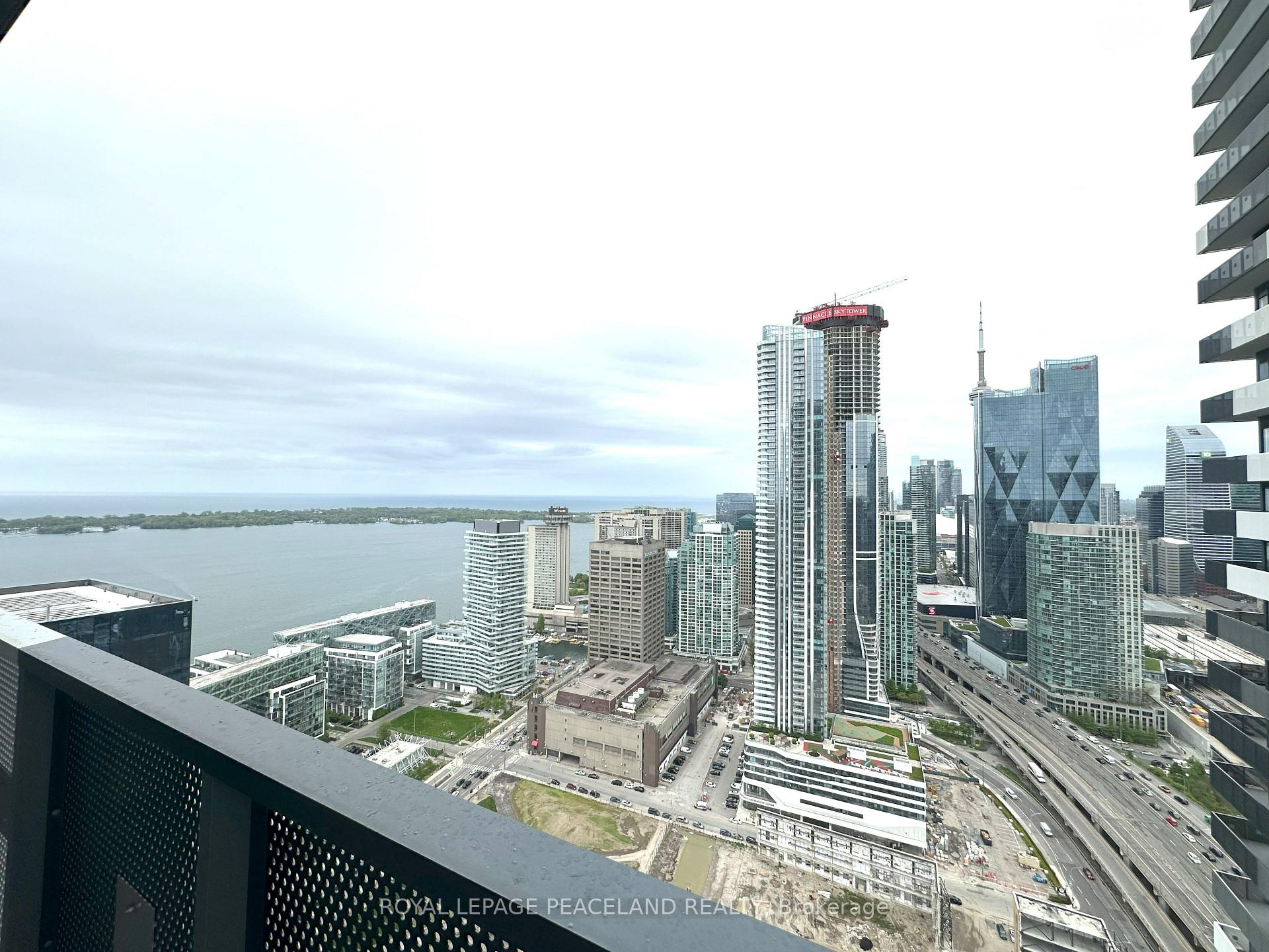 1 Bedroom Condo at 138 Downes, Toronto For sale