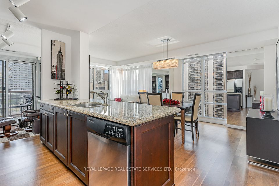 900 Mount Pleasant