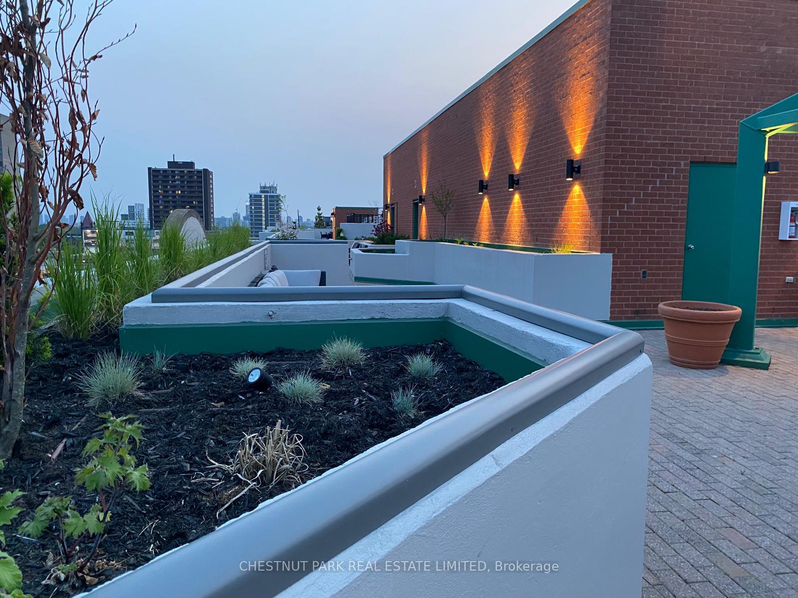 3 Bedrooms Condo at 95 Prince Arthur, Toronto For sale