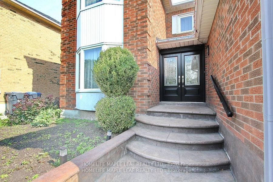 110 Corkett Drive, Brampton, ON L6X 3E6
