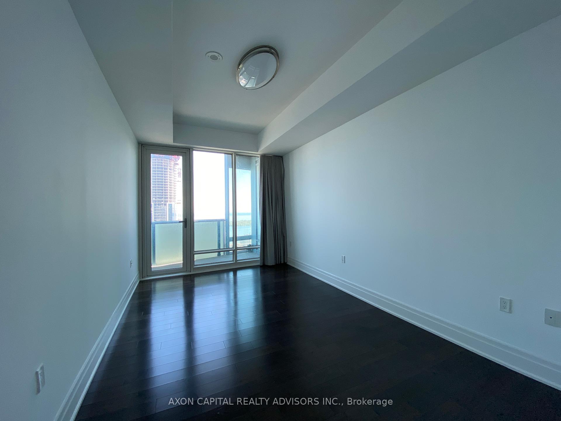 3 Bedrooms Condo at 8 The Esplanade, Toronto For sale