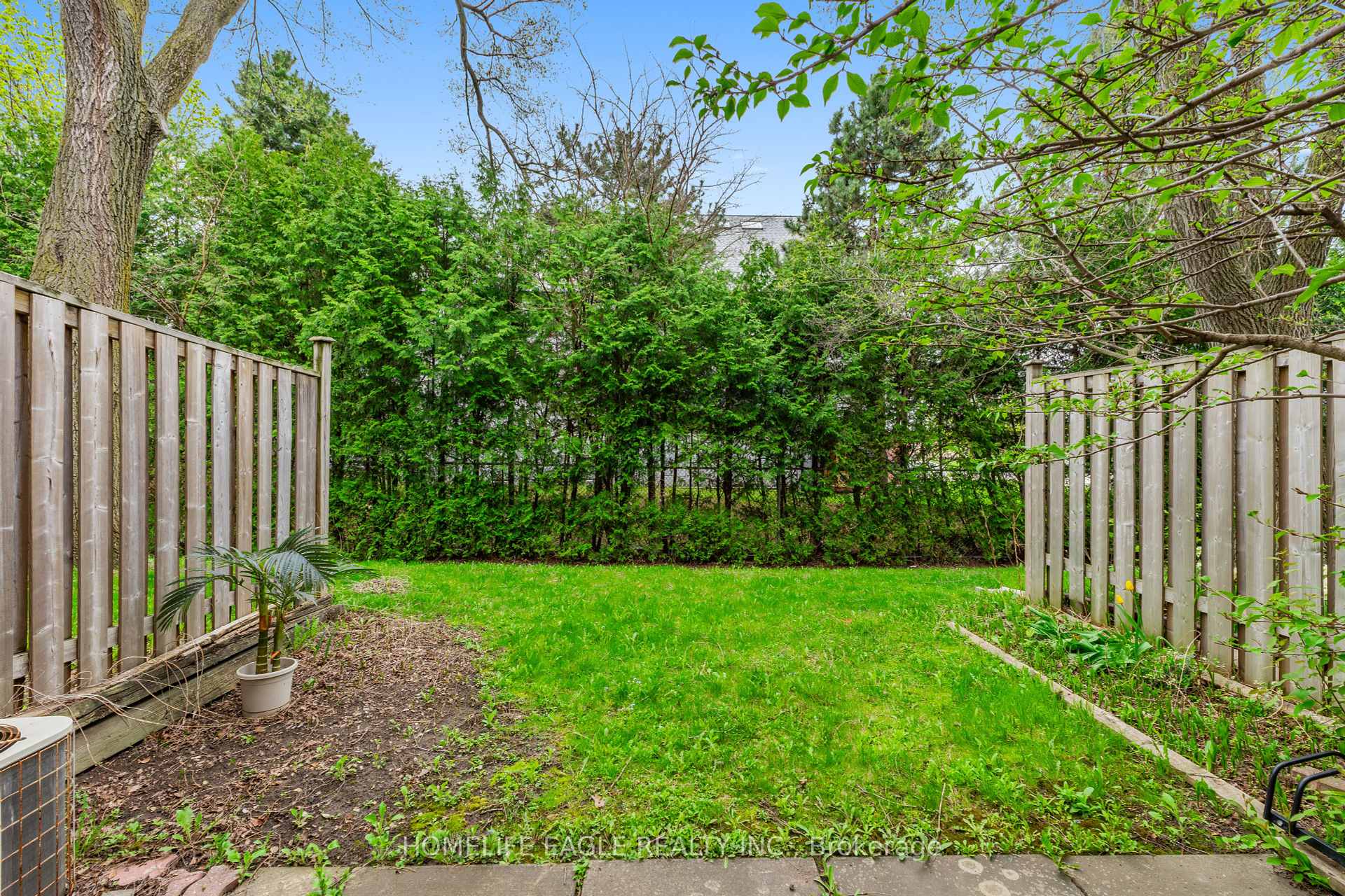 4 Bedrooms Condo at 3000 Midland, Toronto For sale