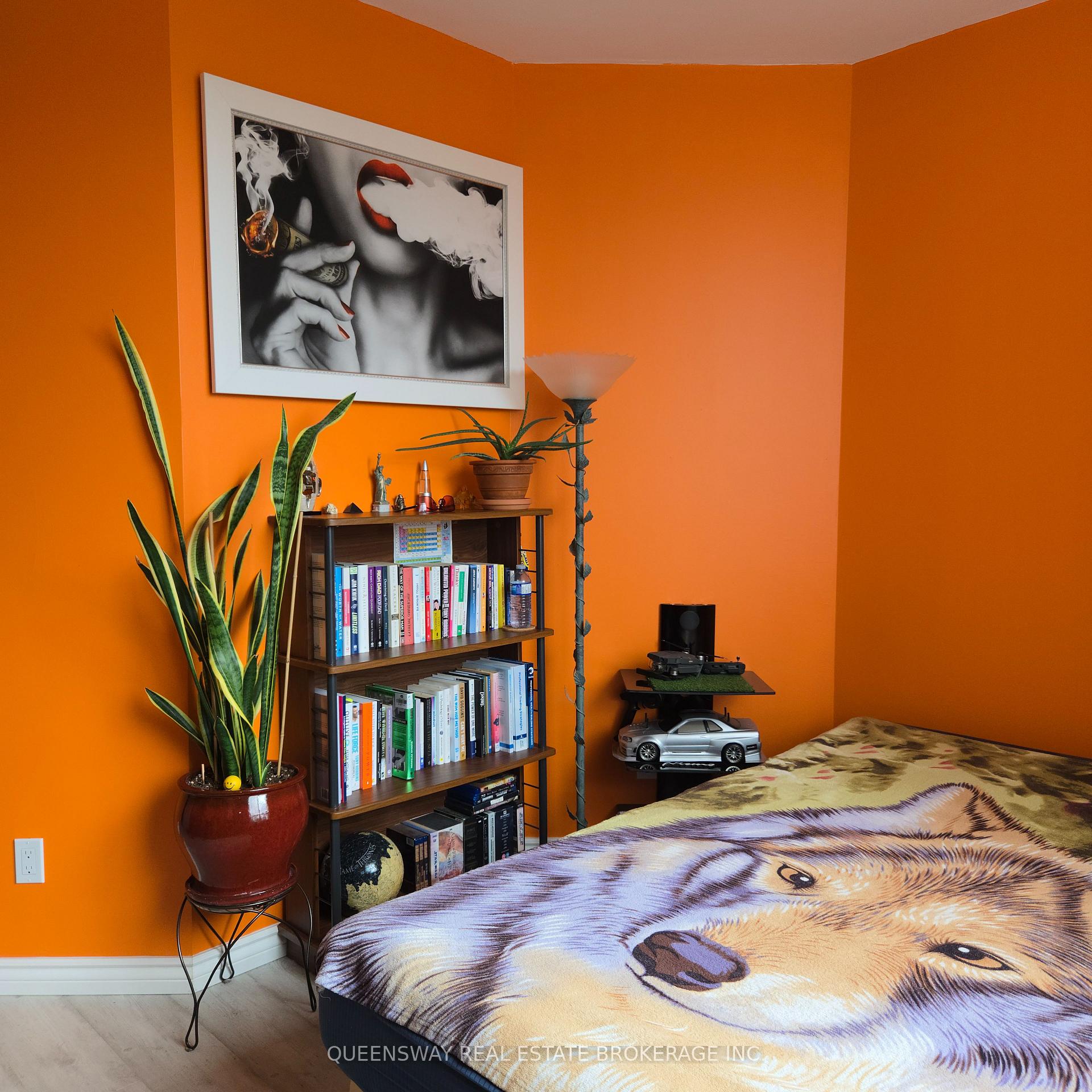 2 Bedrooms Condo at 1 Emerald, Vaughan For sale