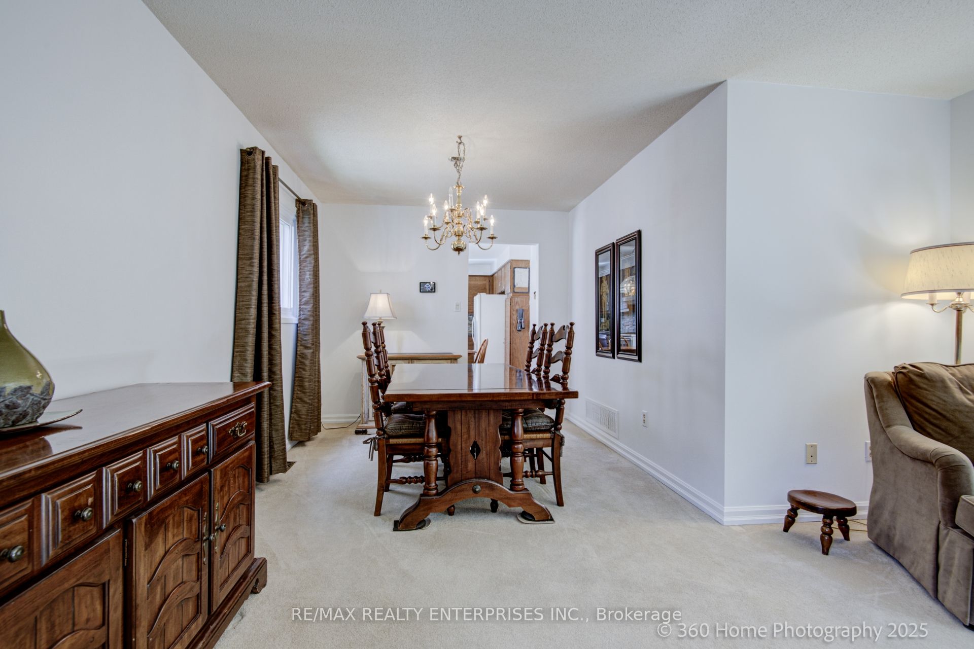 4425 Sawmill Valley Drive