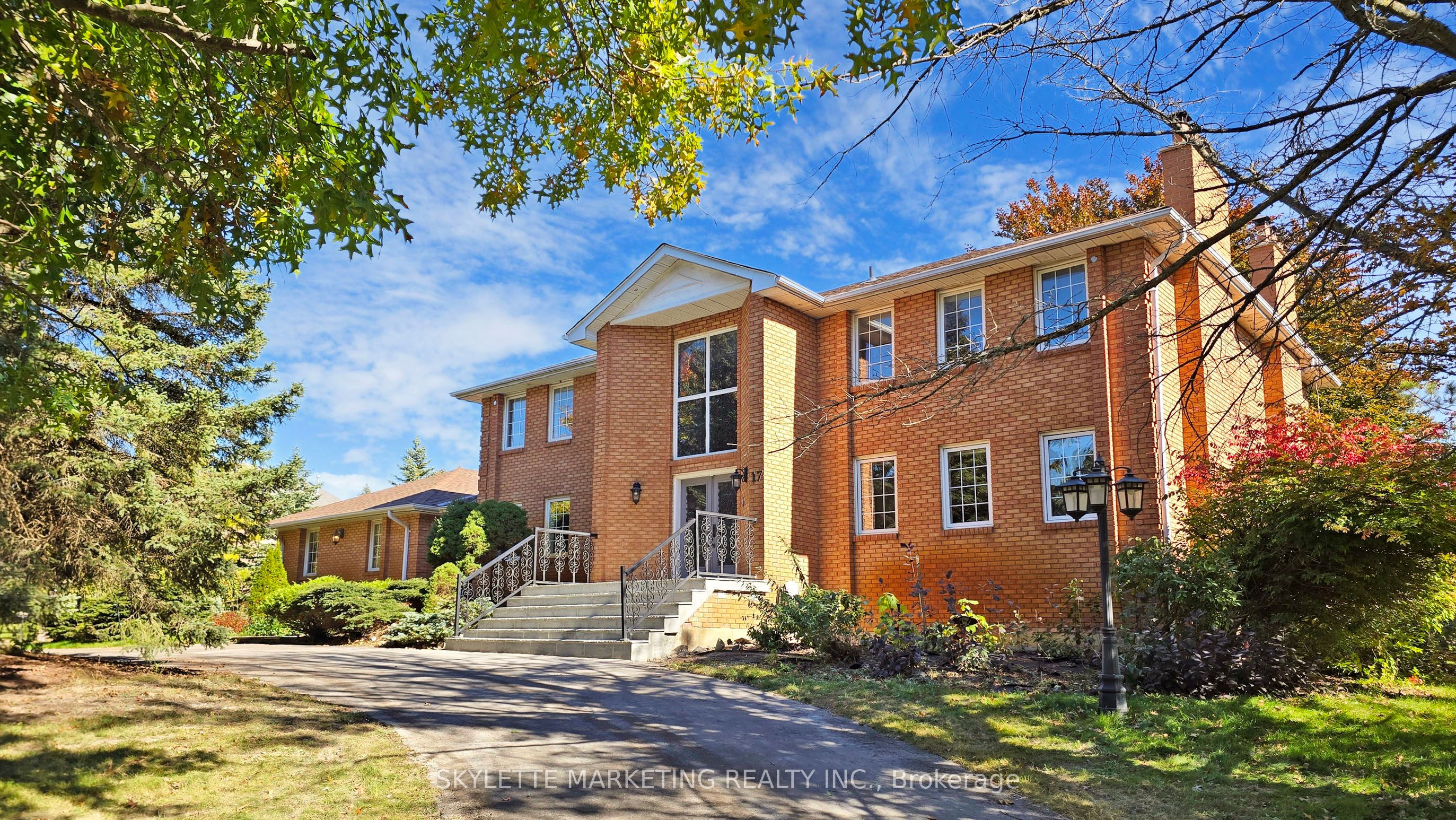 17 Boynton Circle