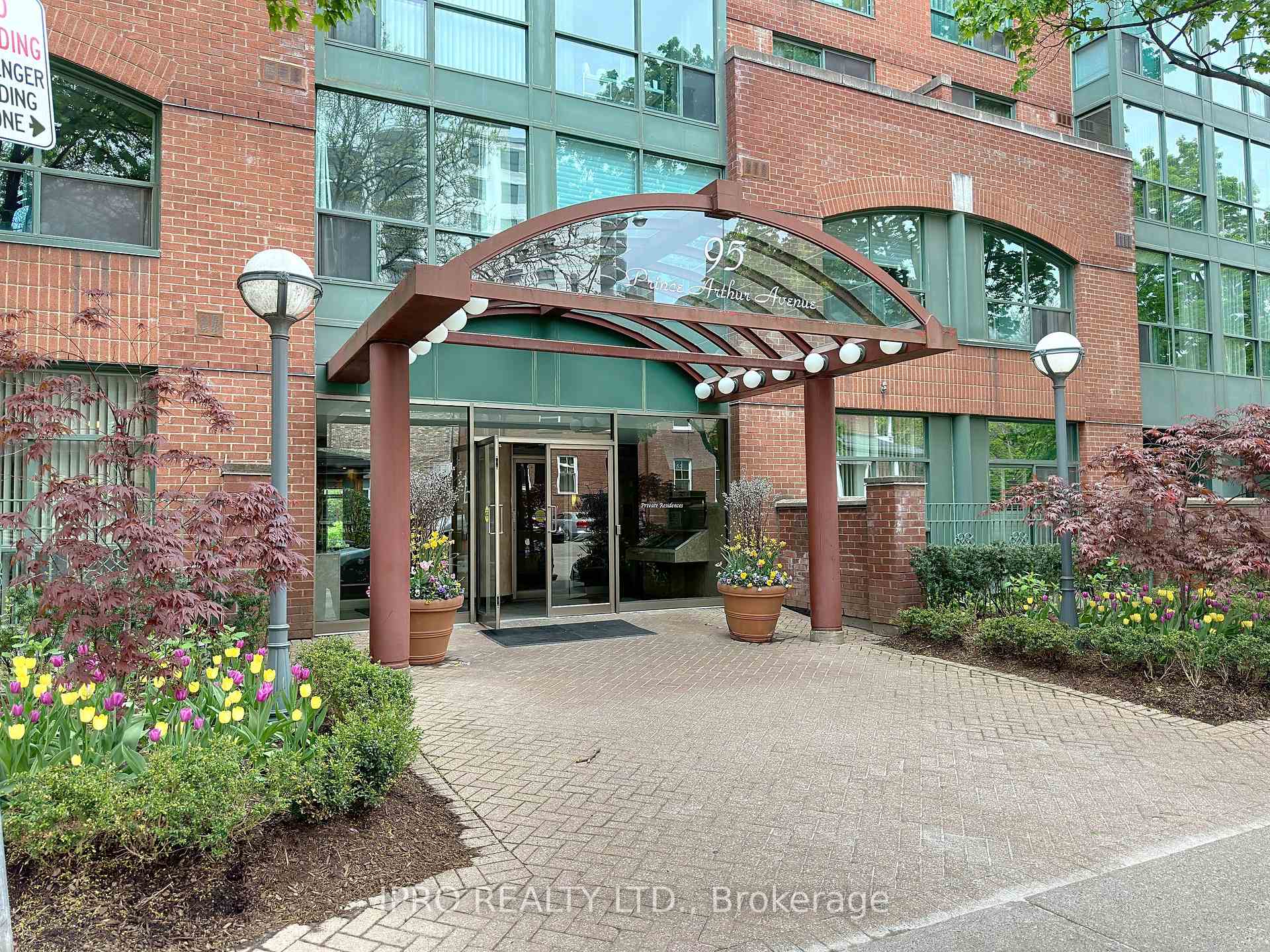 1 Bedroom Condo at 95 Prince Arthur, Toronto For sale