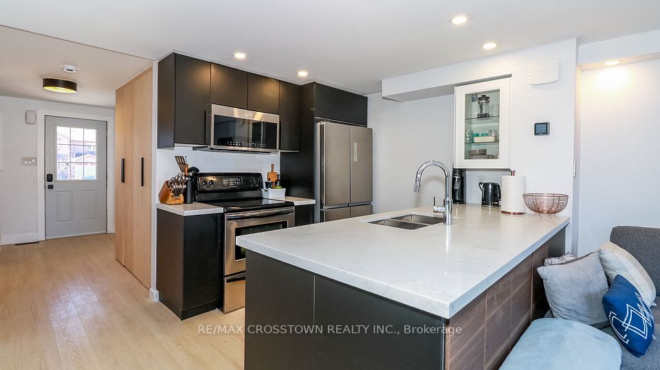 358 Dunsmore Lane, Barrie, ON L4M 7B2