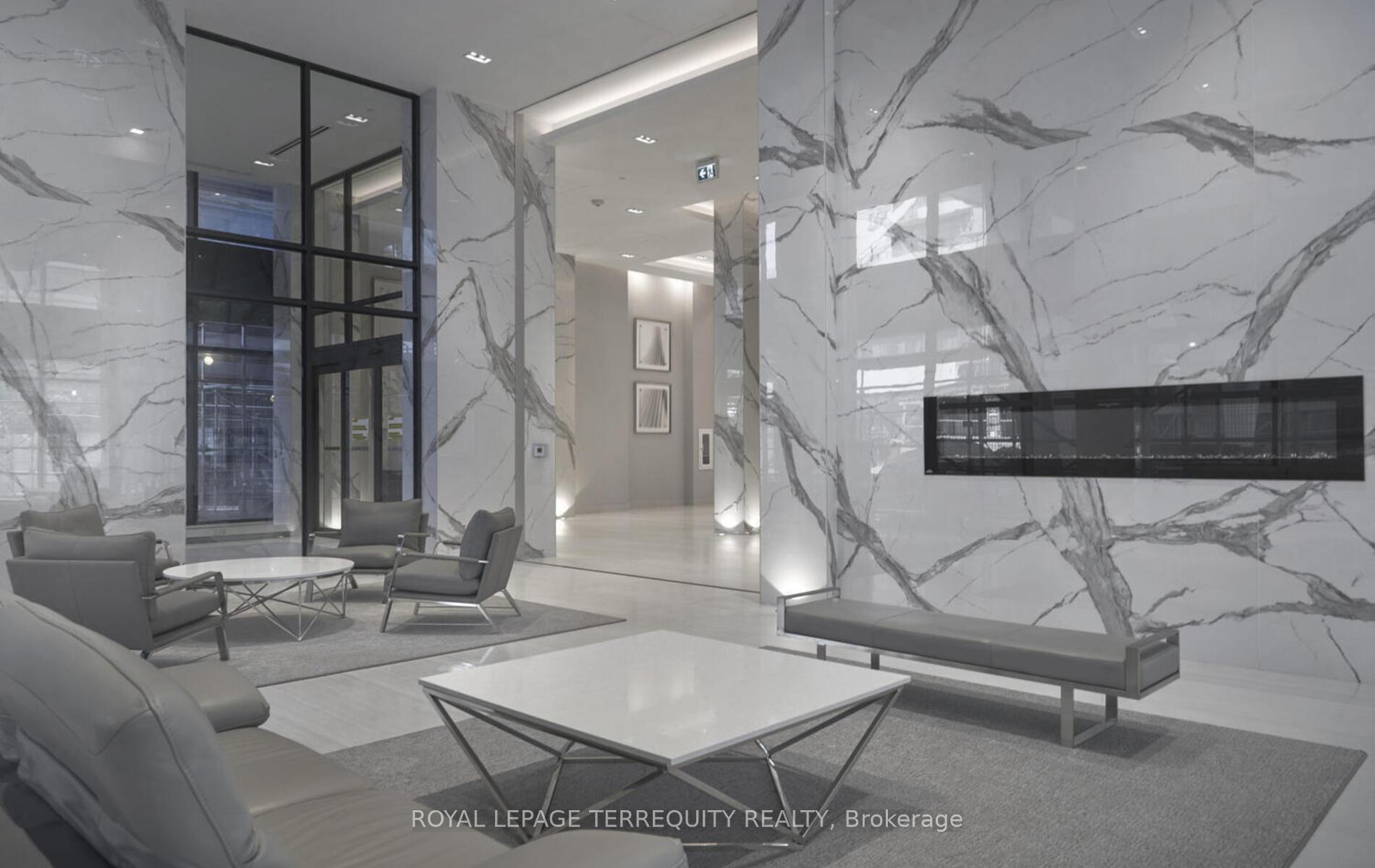 2 Bedrooms Condo at 30 Shore Breeze,  Toronto For sale