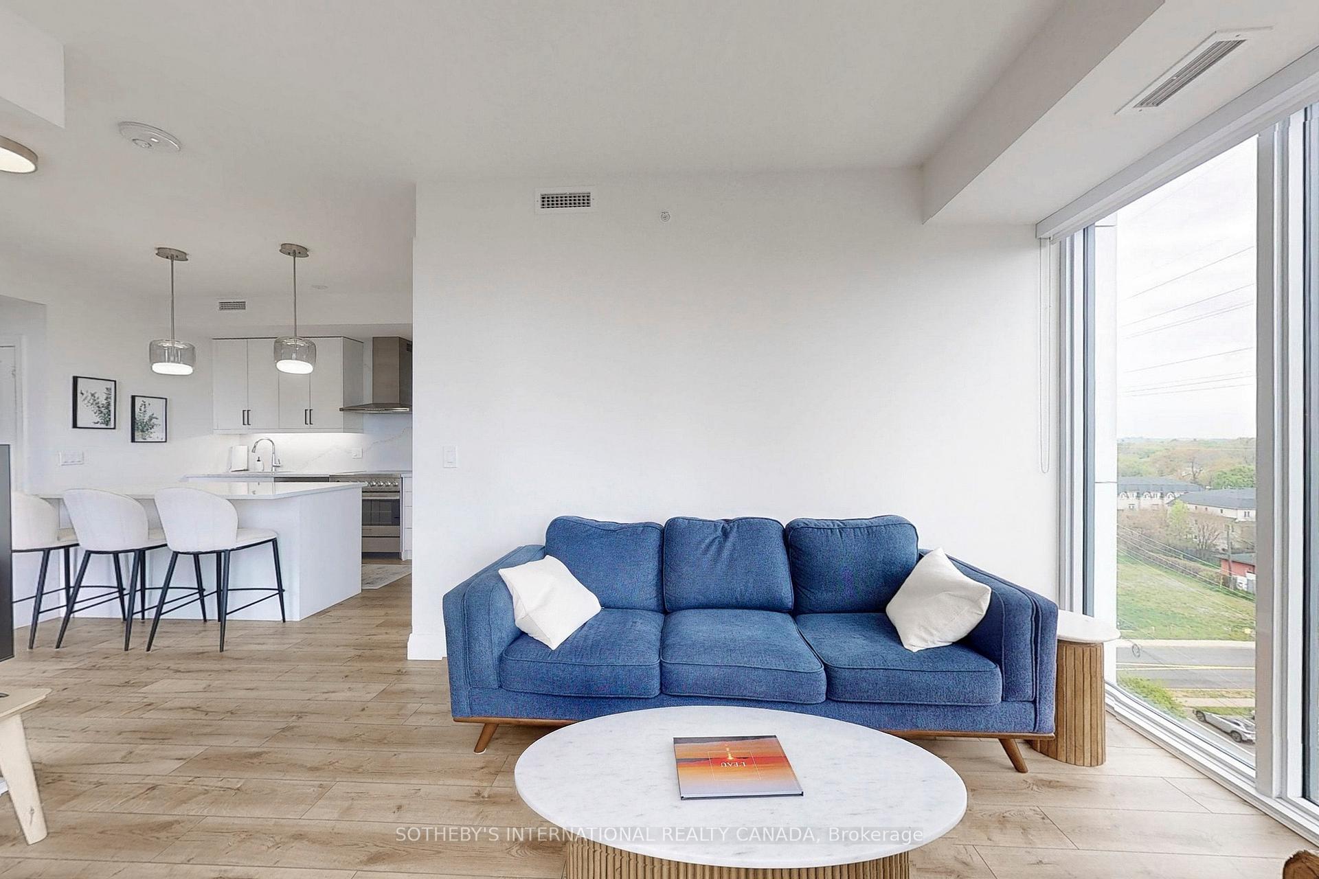 2 Bedrooms Condo at 500 Brock, Burlington For sale