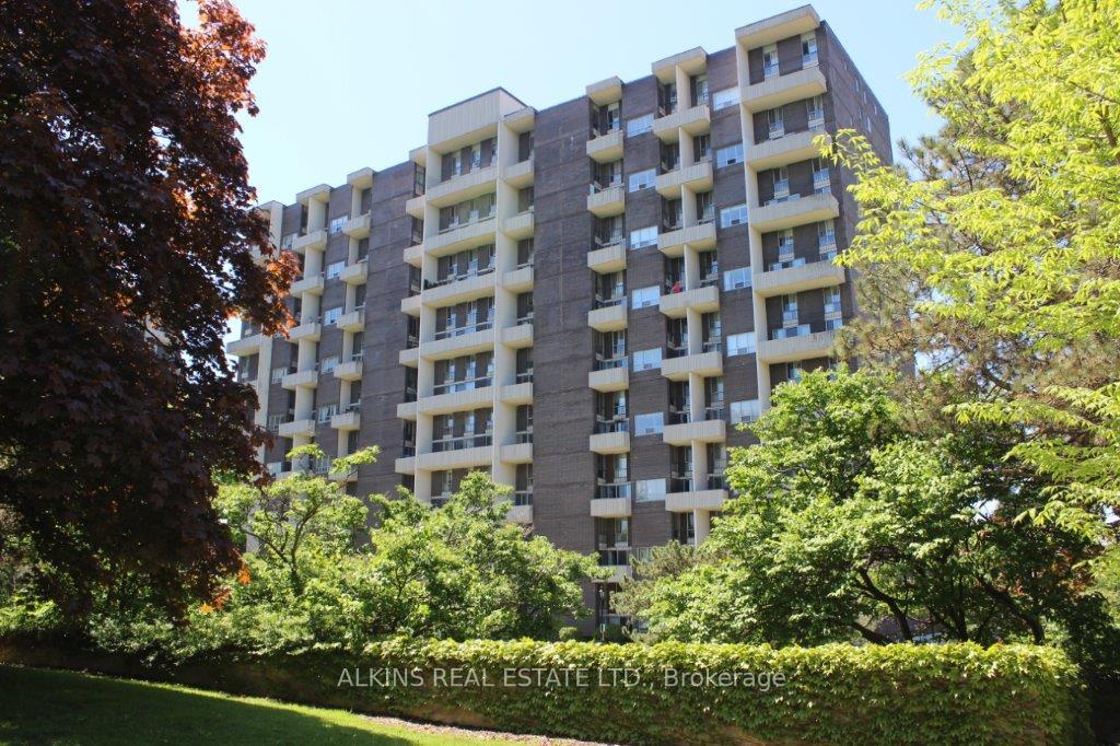 2 Bedrooms Condo at 35 Ormskirk, Toronto For sale