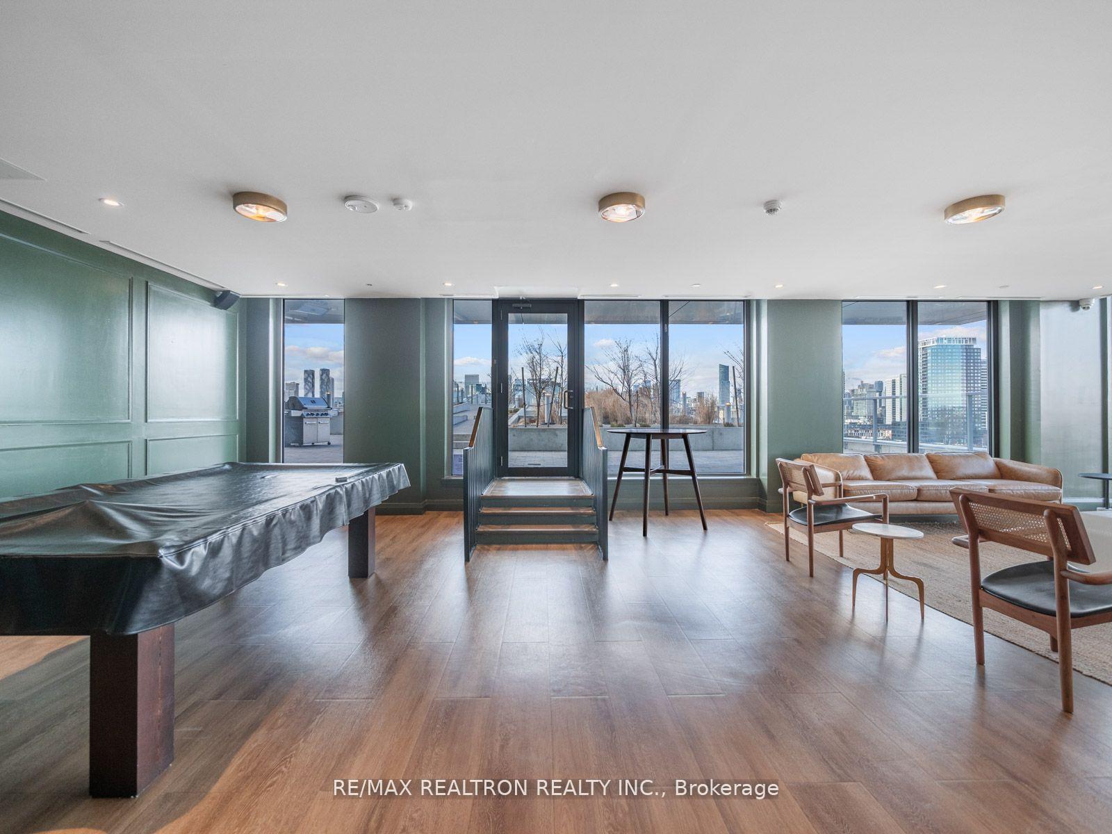 3 Bedrooms Condo at 25 Baseball, Toronto For sale