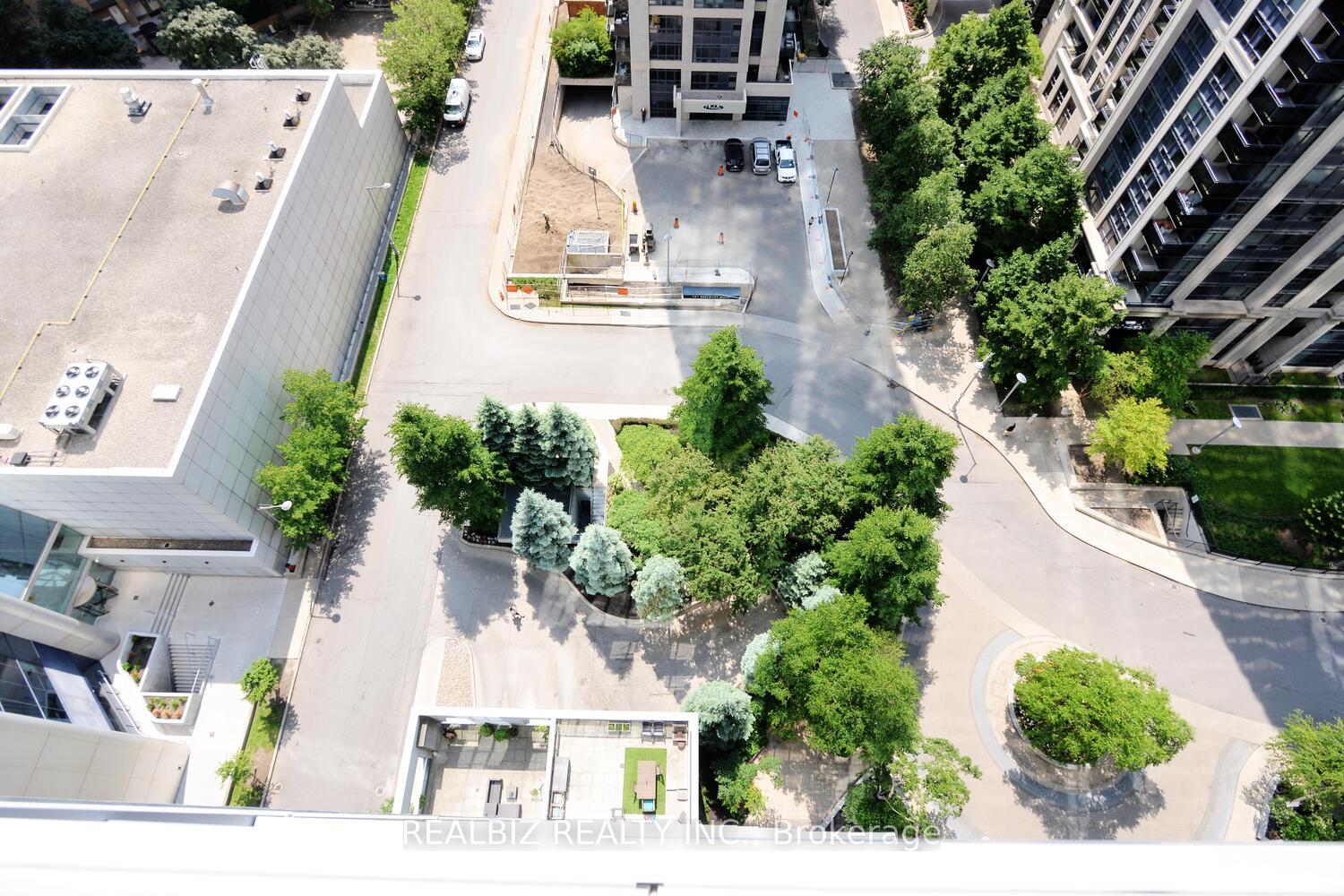3 Bedrooms Condo at 4968 Yonge, Toronto For sale