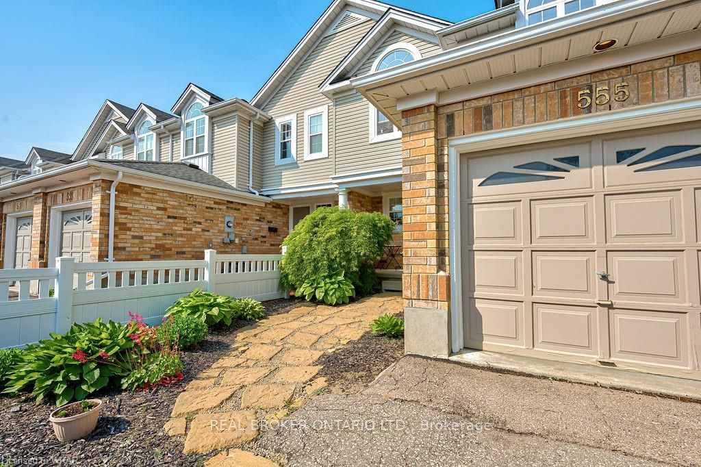 555 Mariner Drive