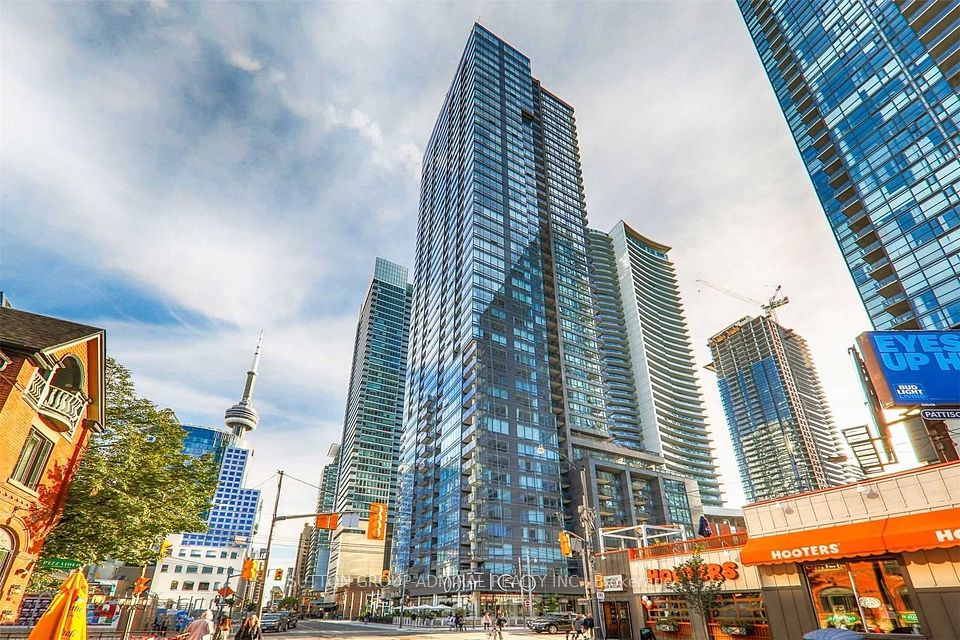 295 Adelaide