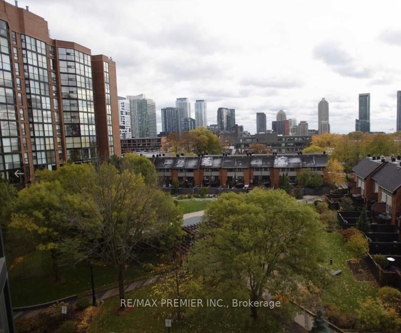 1 Bedroom Condo at 725 King,  Toronto For sale