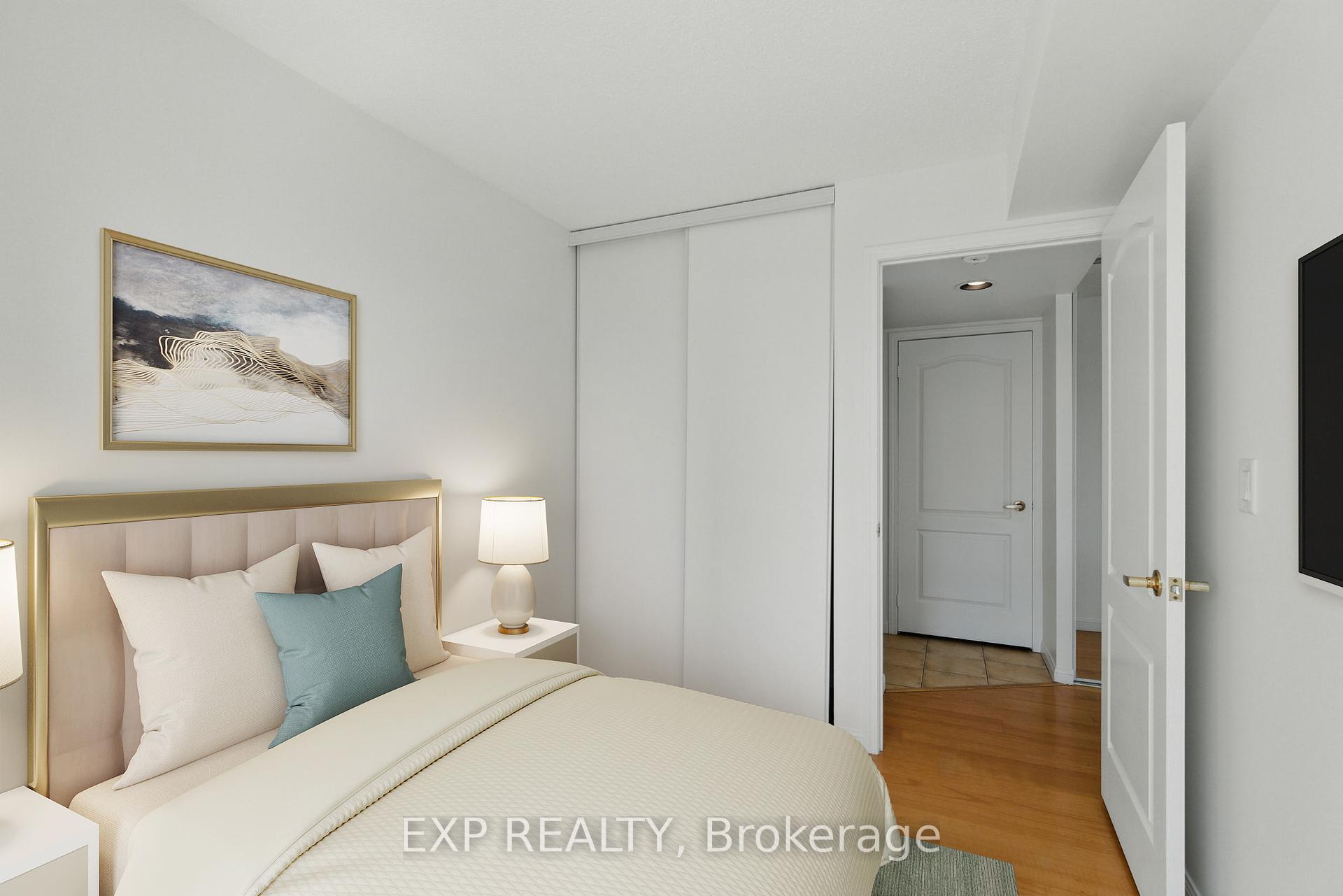 2 Bedrooms Condo at 18 Stafford, Toronto For sale