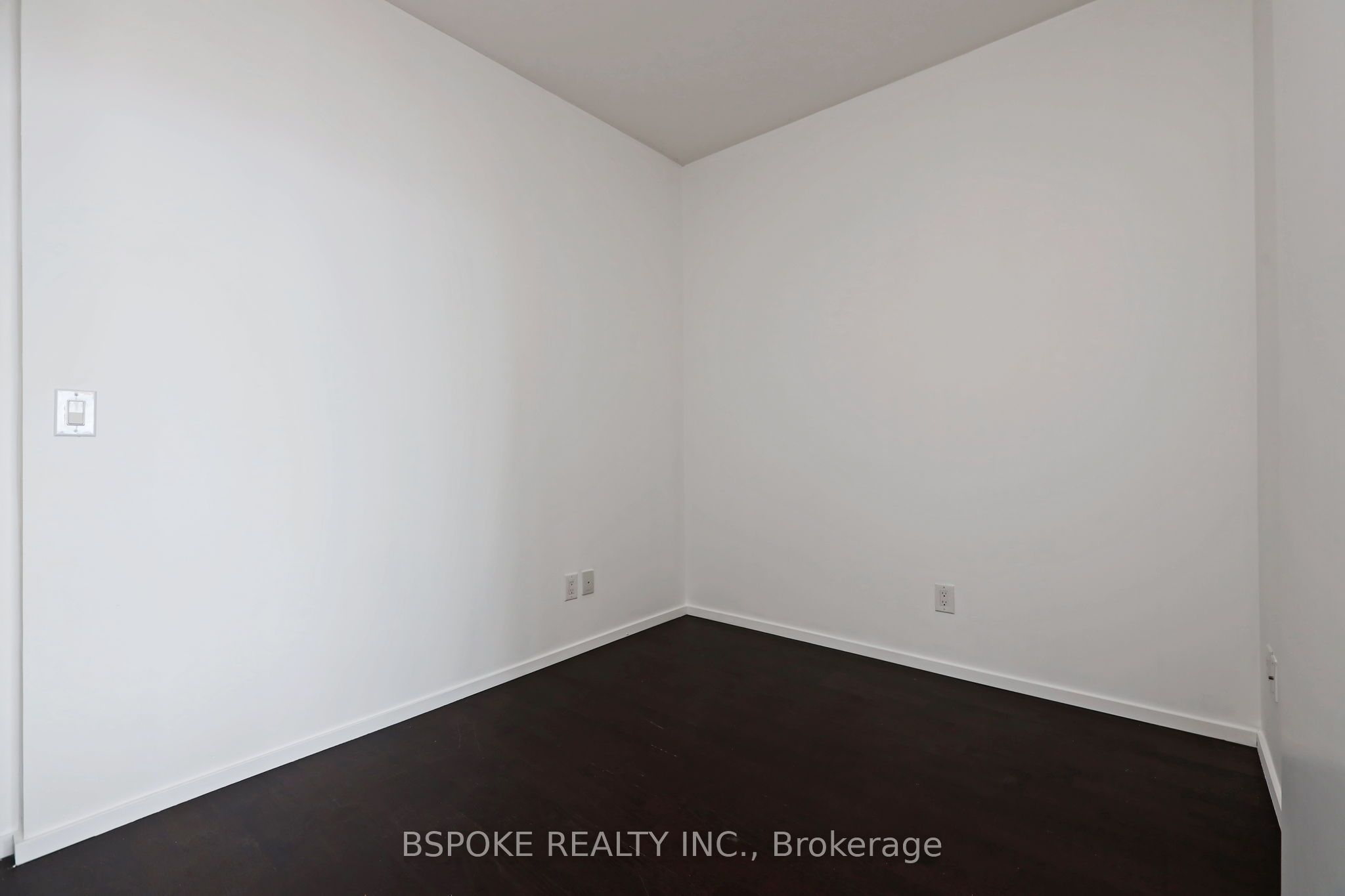 101 Charles Street E, #4402