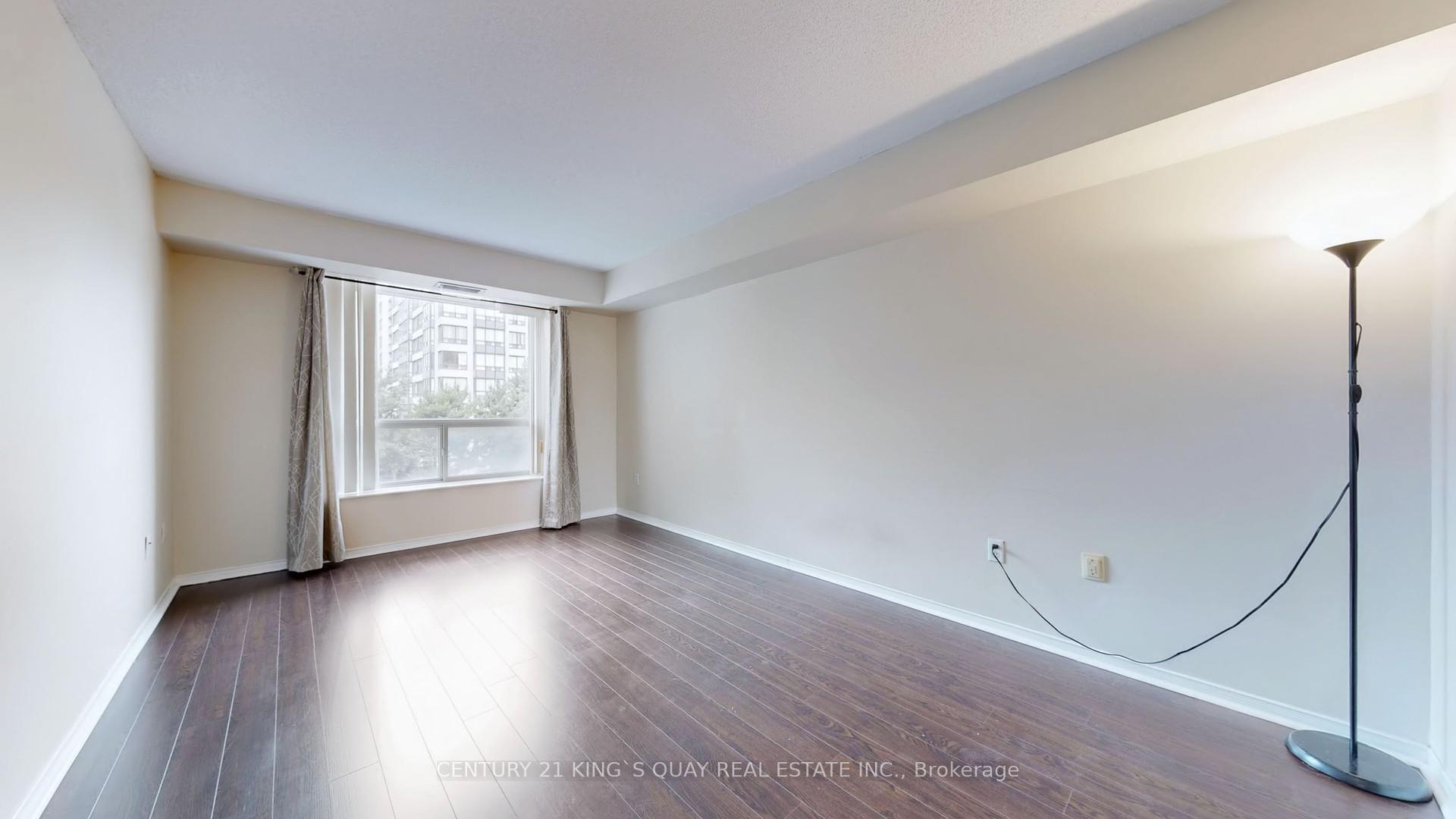 2 Bedrooms Condo at 18 Pemberton, Toronto For sale