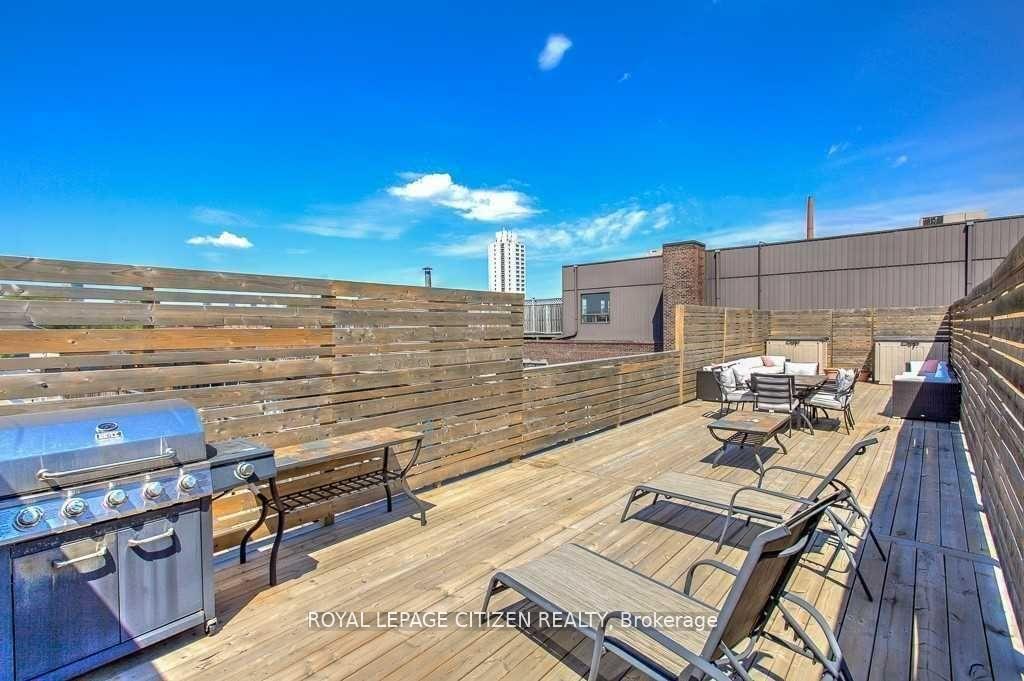 1 Bedroom Condo at 326 Carlaw, Toronto For sale