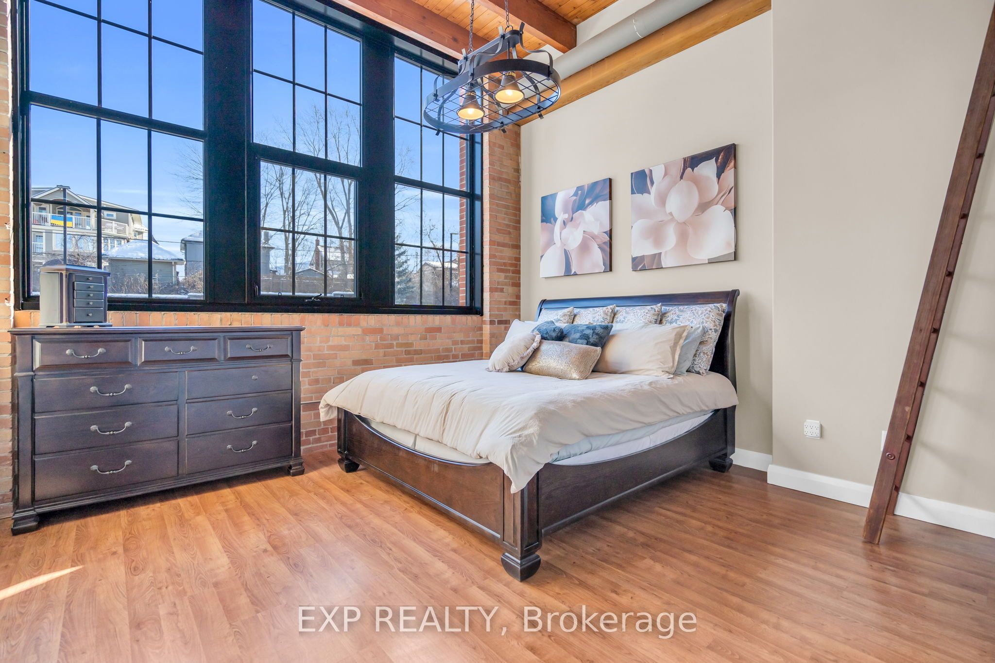 543 Timothy Street, #218