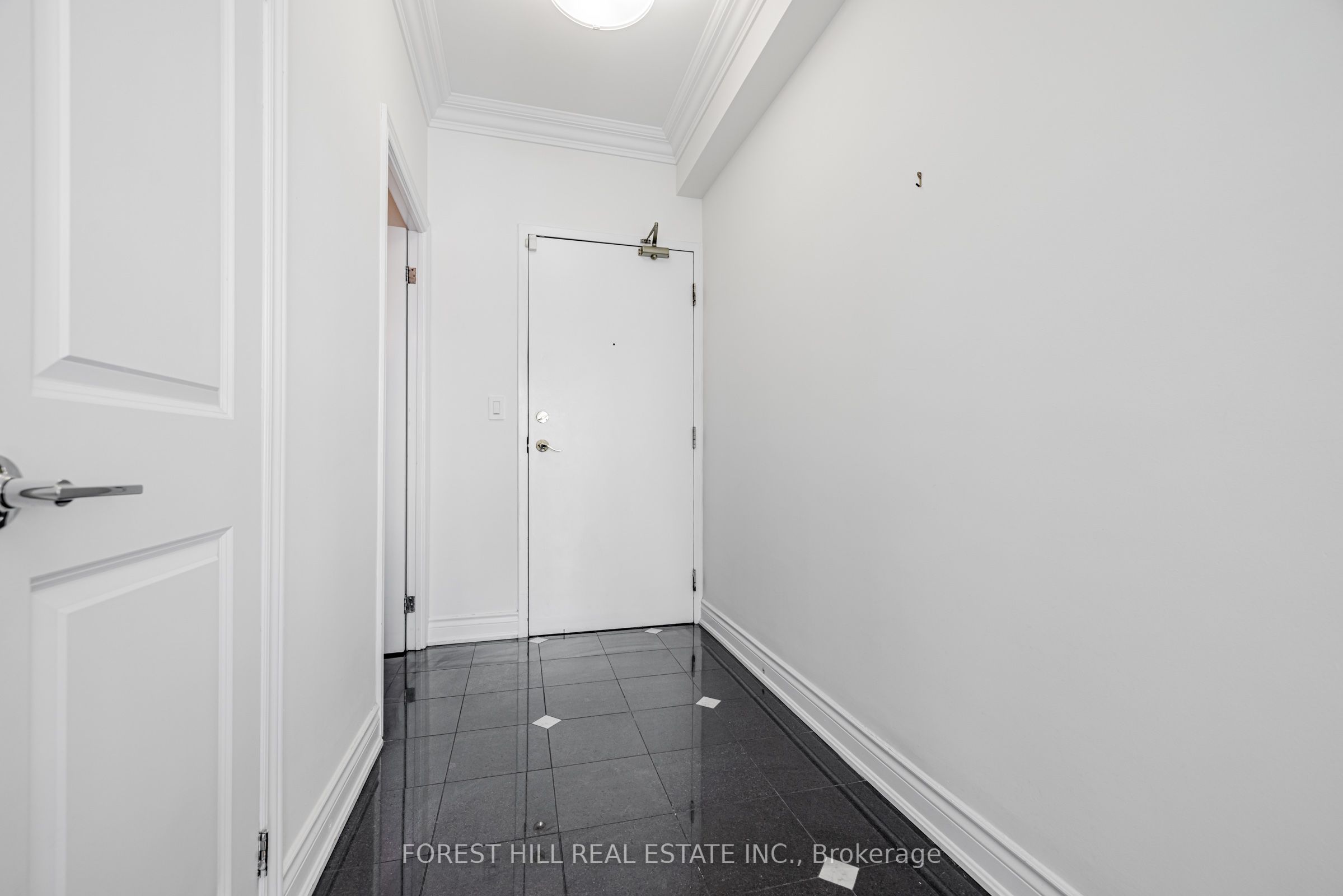 800 Spadina Road, #602