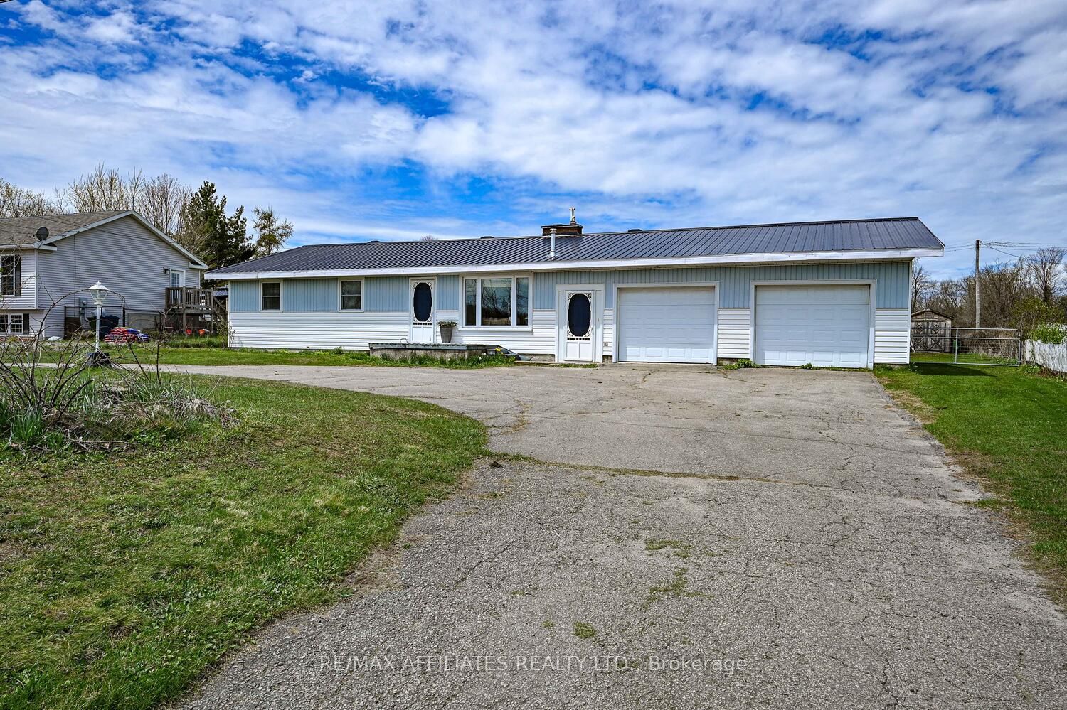460 Highway 15 Road, Rideau Lakes, ON K7A 5B8
