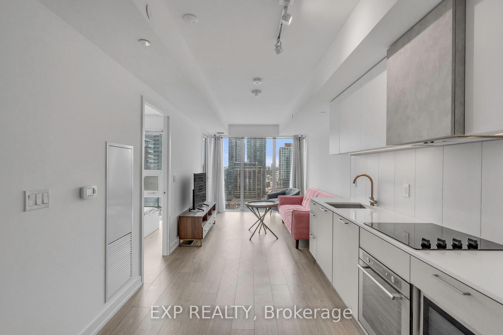 2 Bedrooms Condo at 19 Western Battery, Toronto For sale