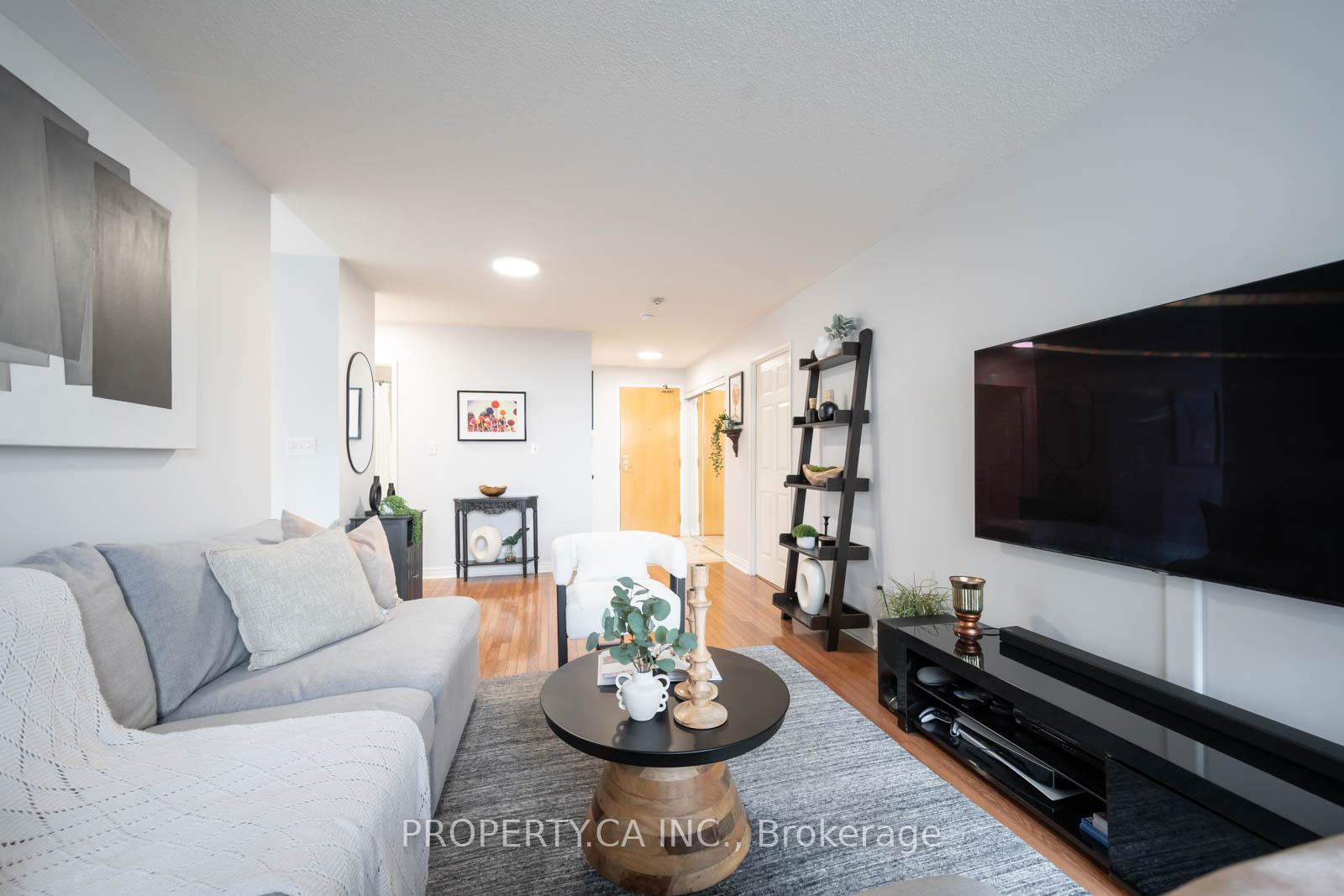 3 Bedrooms Condo at 43 Eglinton, Toronto For sale