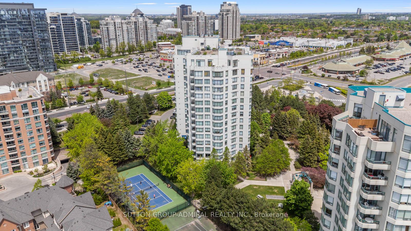 2 Bedrooms Condo at 120 Promenade, Vaughan For sale