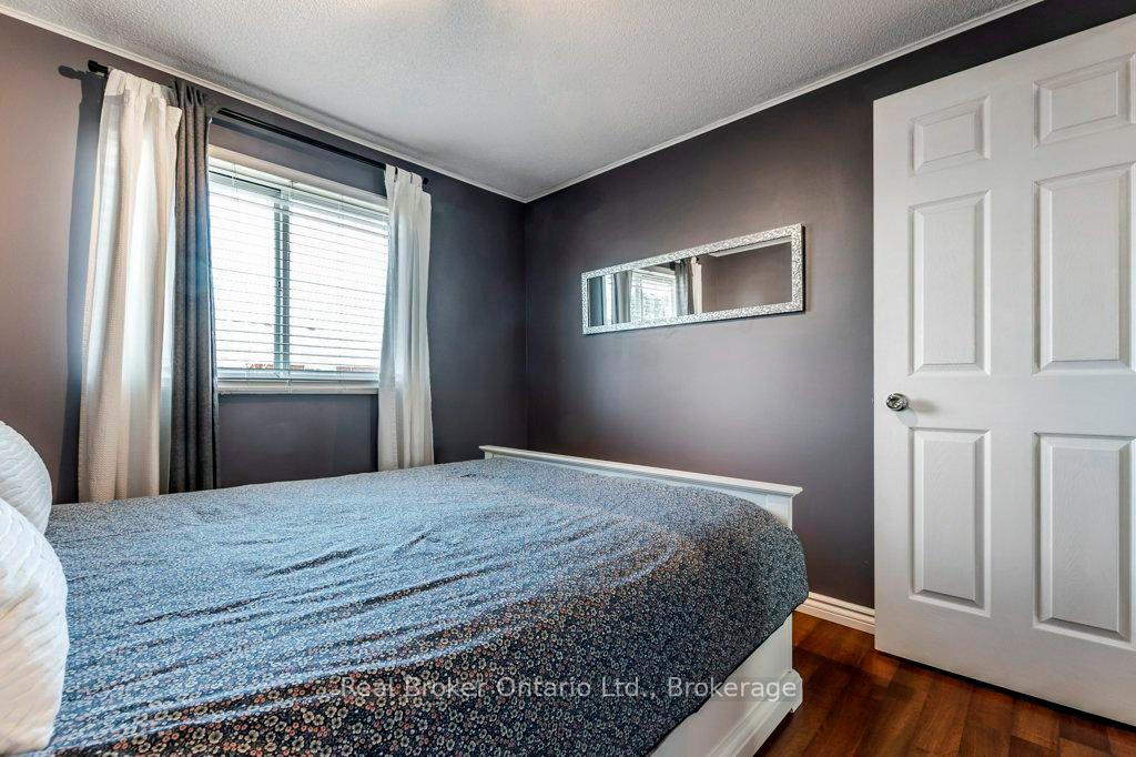 3 Bedrooms Condo at 610 Barton,  Hamilton For sale
