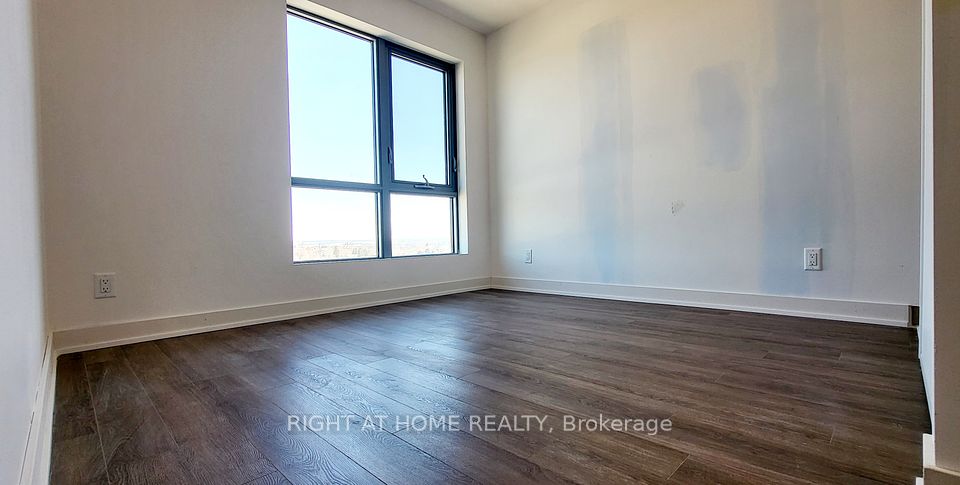 Large Bedroom