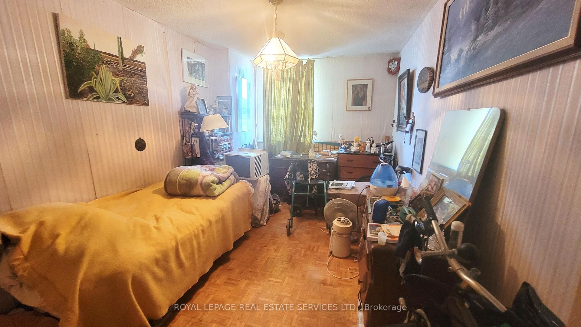 2 Bedrooms Co-op at 151 La Rose,  Toronto For sale