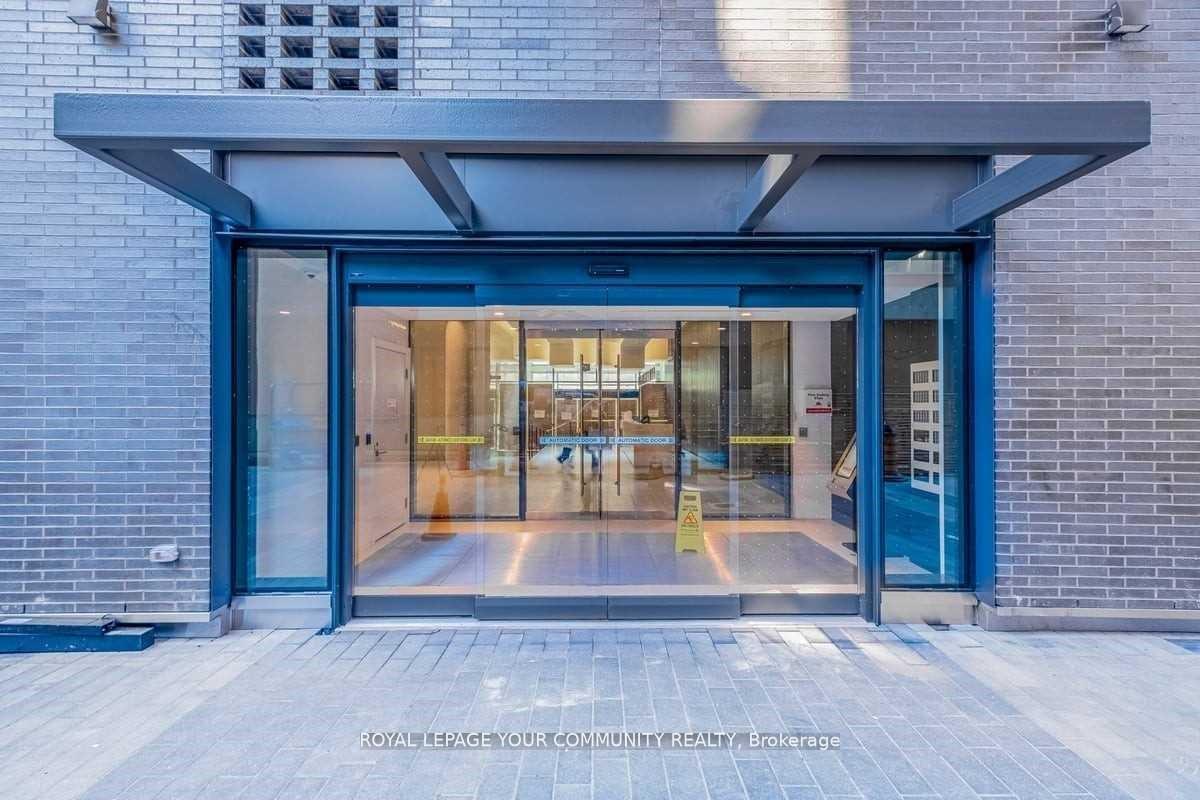 1 Bedroom Condo at 158 Front, Toronto For sale