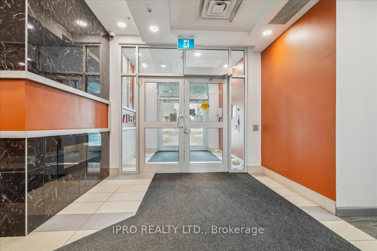 2 Bedrooms Condo at 77 Leland,  Hamilton For sale