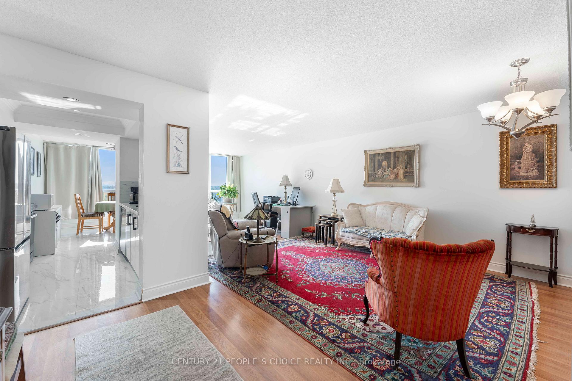 2 Bedrooms Condo at 3 Rowntree, Toronto For sale