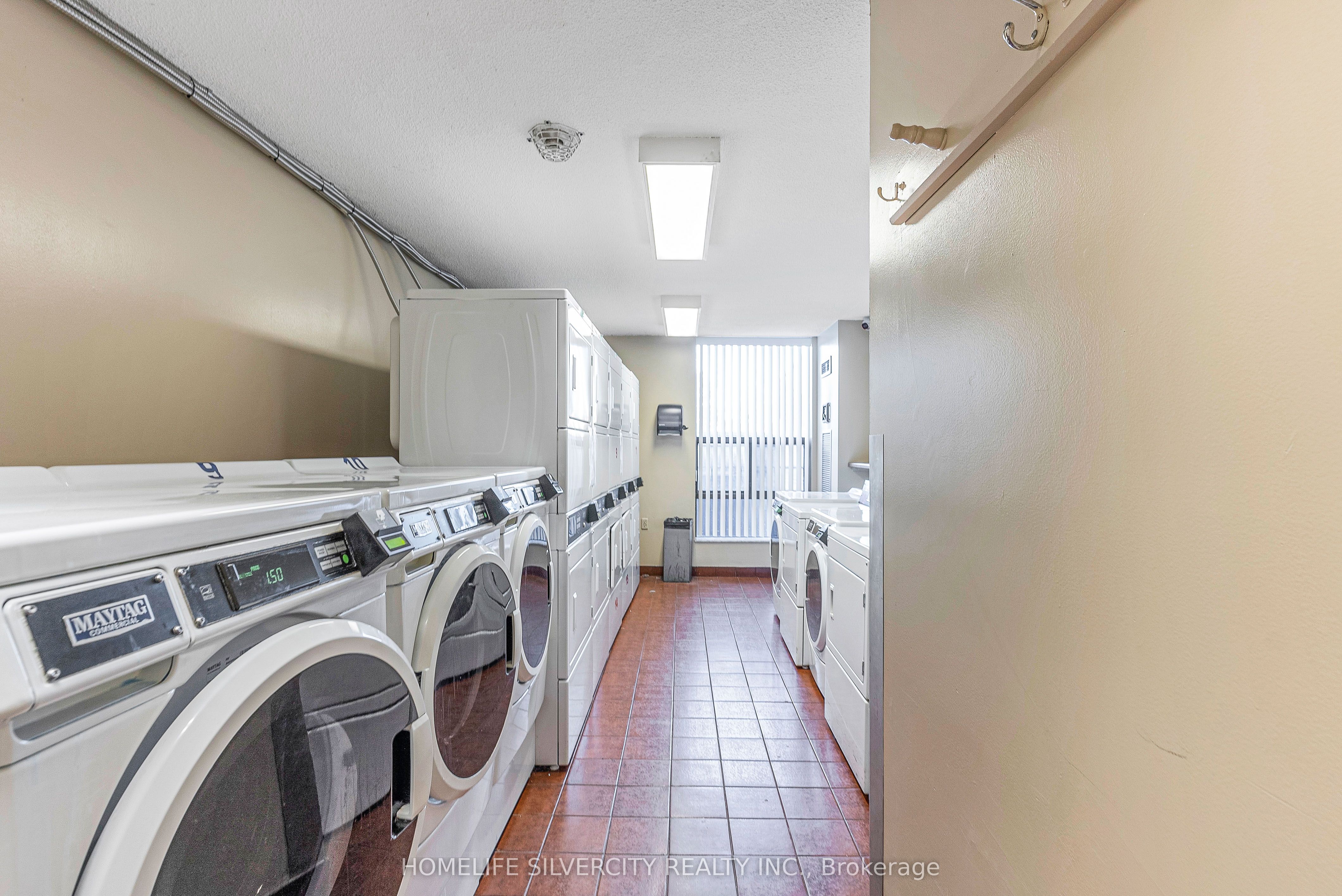 18 Knightsbridge Road, #2303
