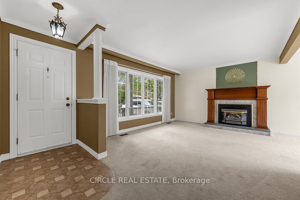 12 Old Coach Road, St. Catharines, ON L2N 2P3