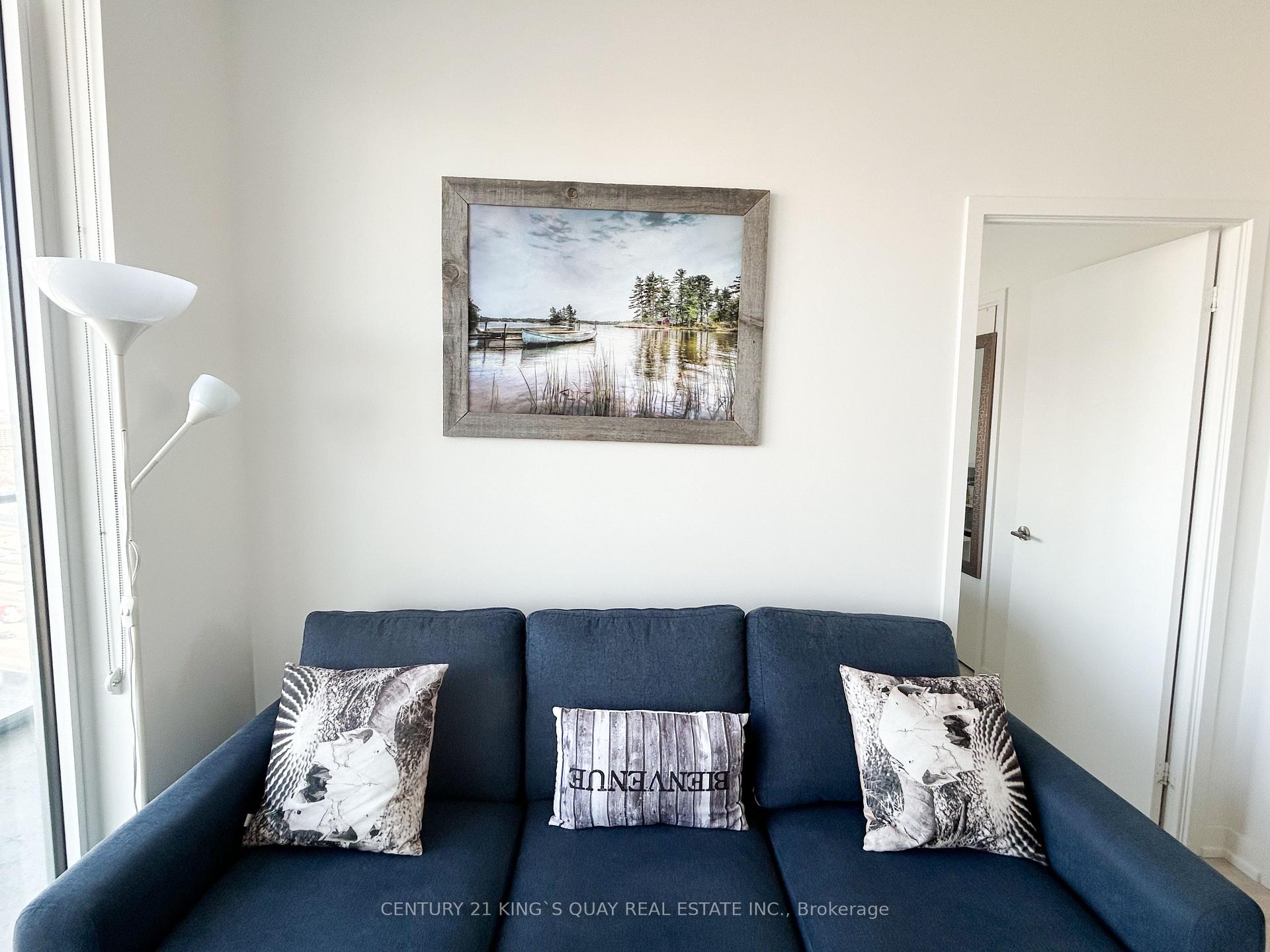 2 Bedrooms Condo at 117 McMahon,  Toronto For sale