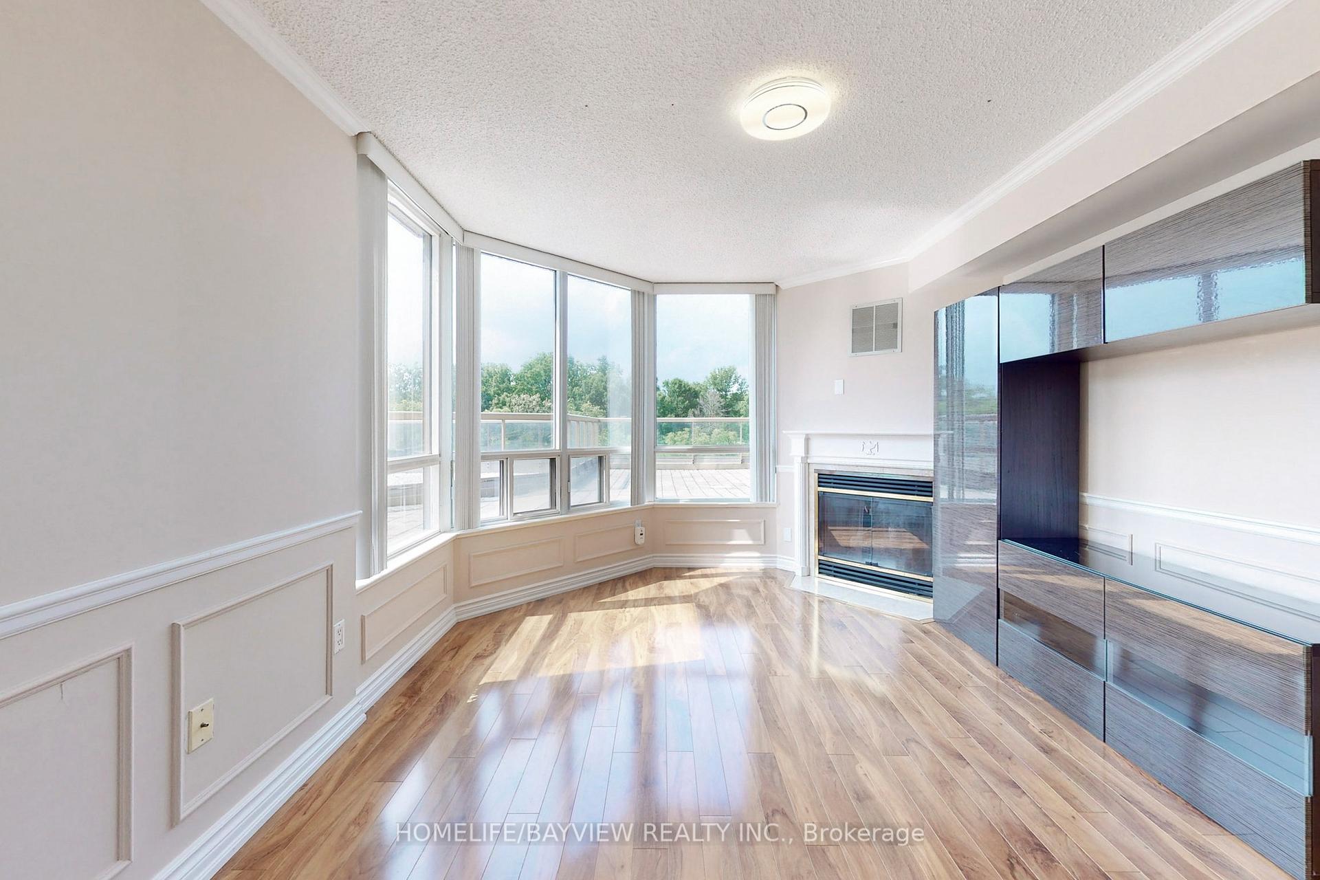 4 Bedrooms Condo at 168 Bonis, Toronto For sale