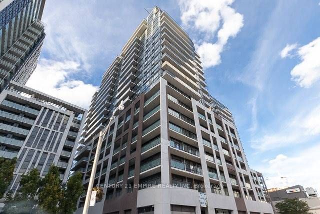 460 Adelaide
